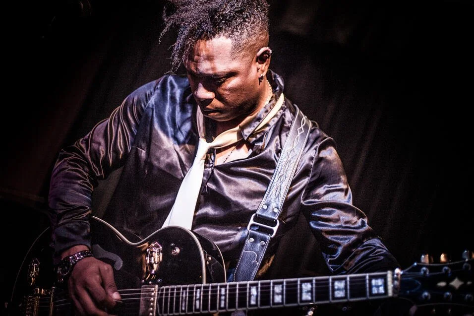 Reji Marc: Electric Solo Performance