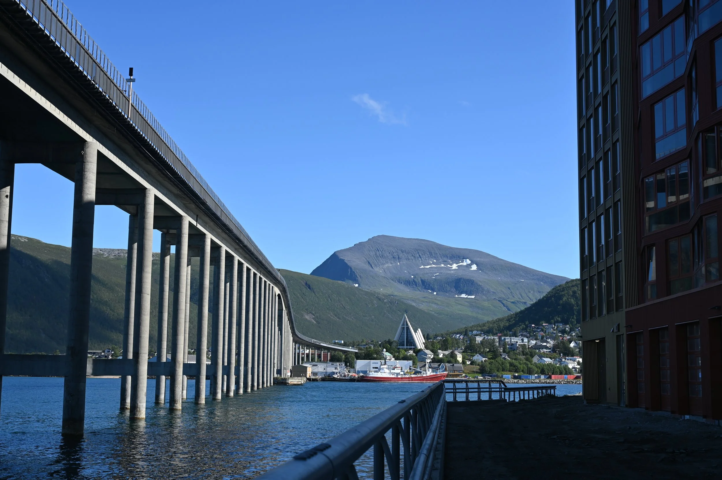 Best Breakfast in Tromsø: Where to Start Your Day 🥐
