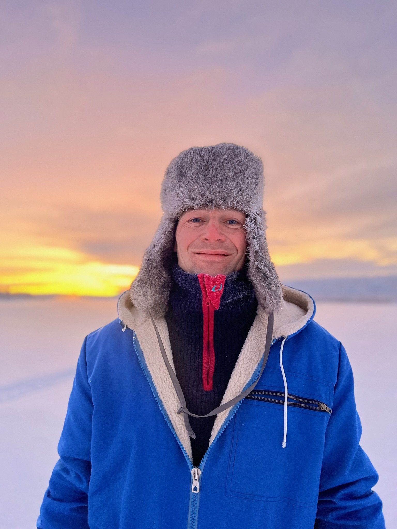 Founder of HeiTromsø leading small-group guided tours, combining training expertise with Arctic outdoor knowledge