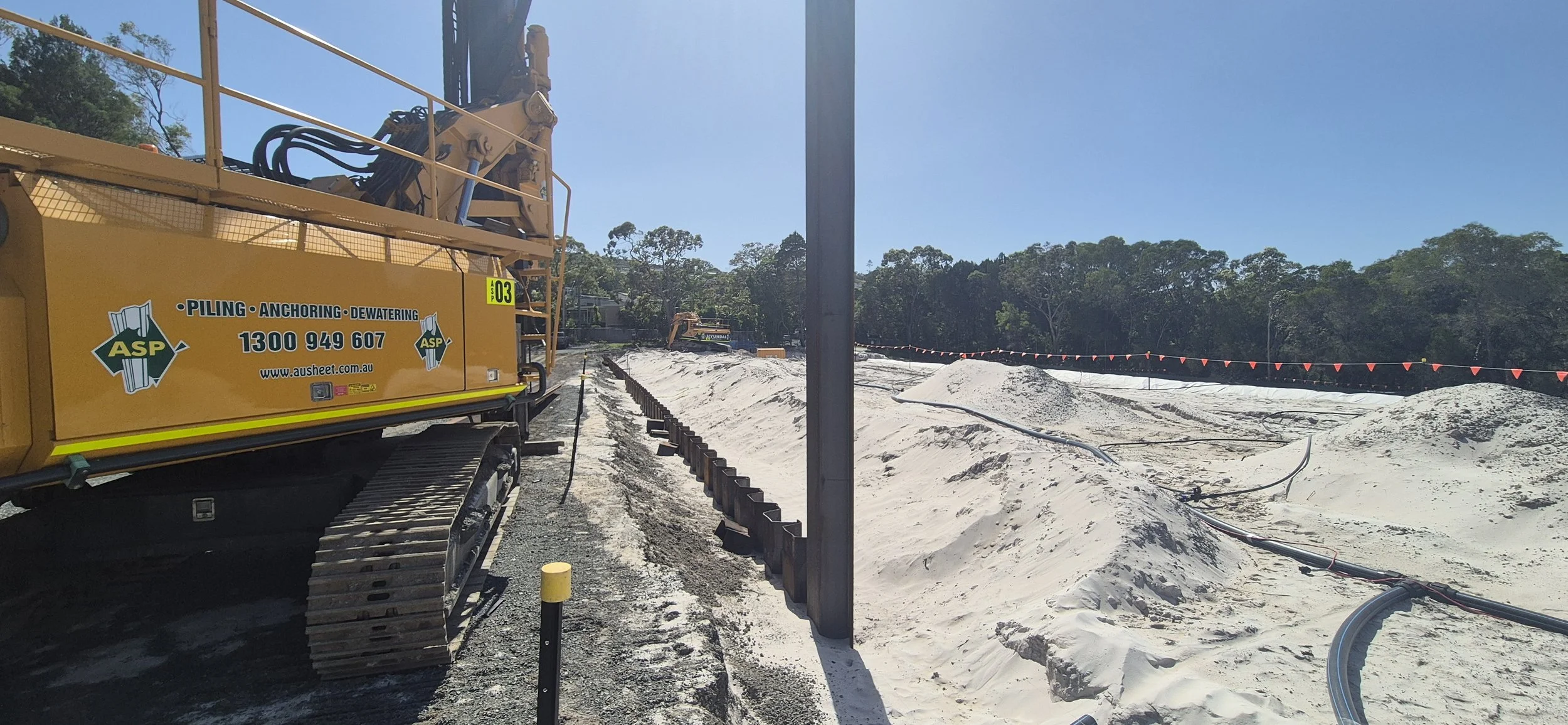 Sheetpiling Recommences
