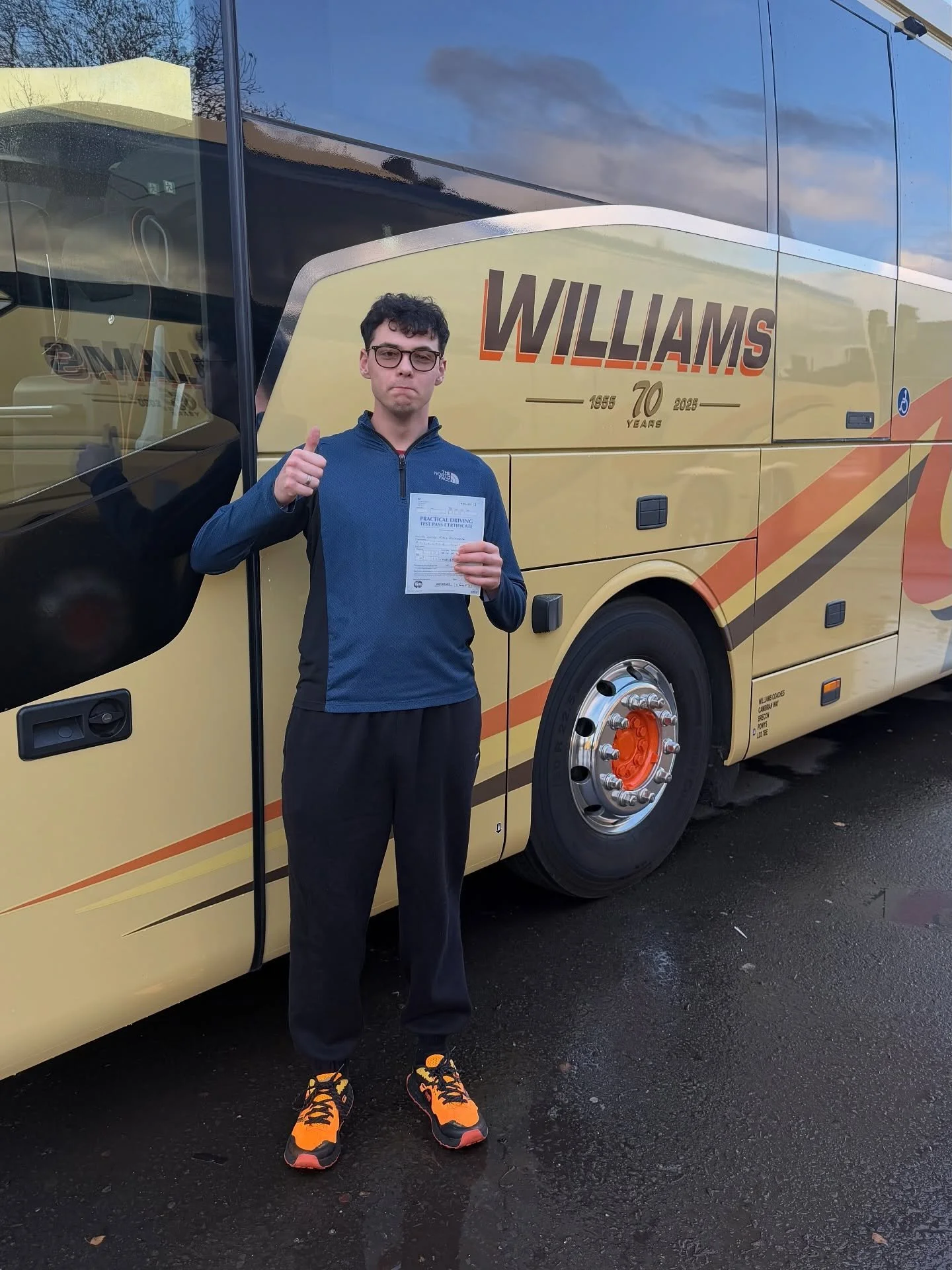 Another new team member to introduce, Connor.

Connor passed his PCV licence today with a clean sheet, a testament to the hard work put in by the staff at @hovtraining 

Connor will be out on the road tomorrow with his mentor, give him a wave if you 