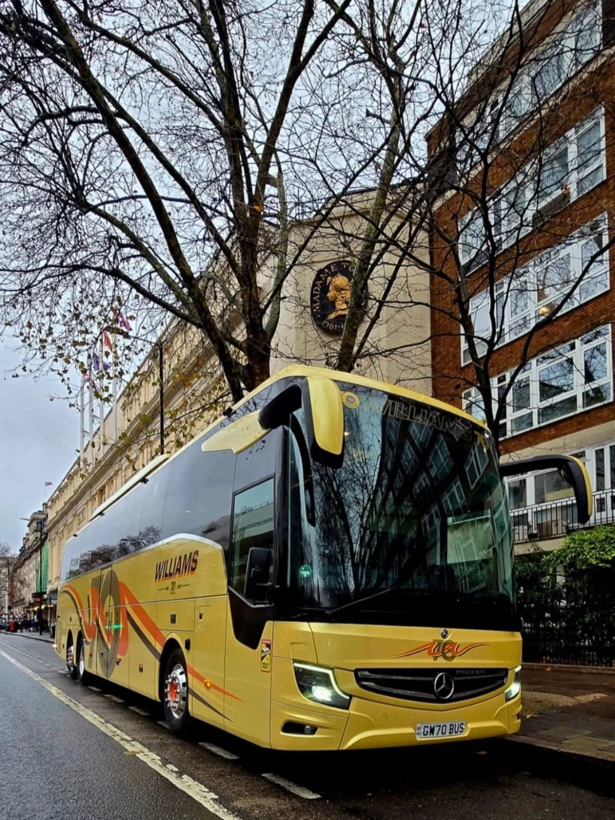 Ashley is in Central London in our executive #mercedestourism