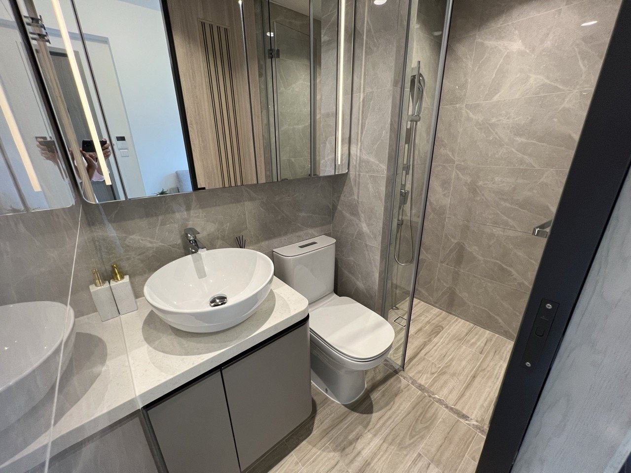 The Unit Davis - Boss Tower - 5.jpeg