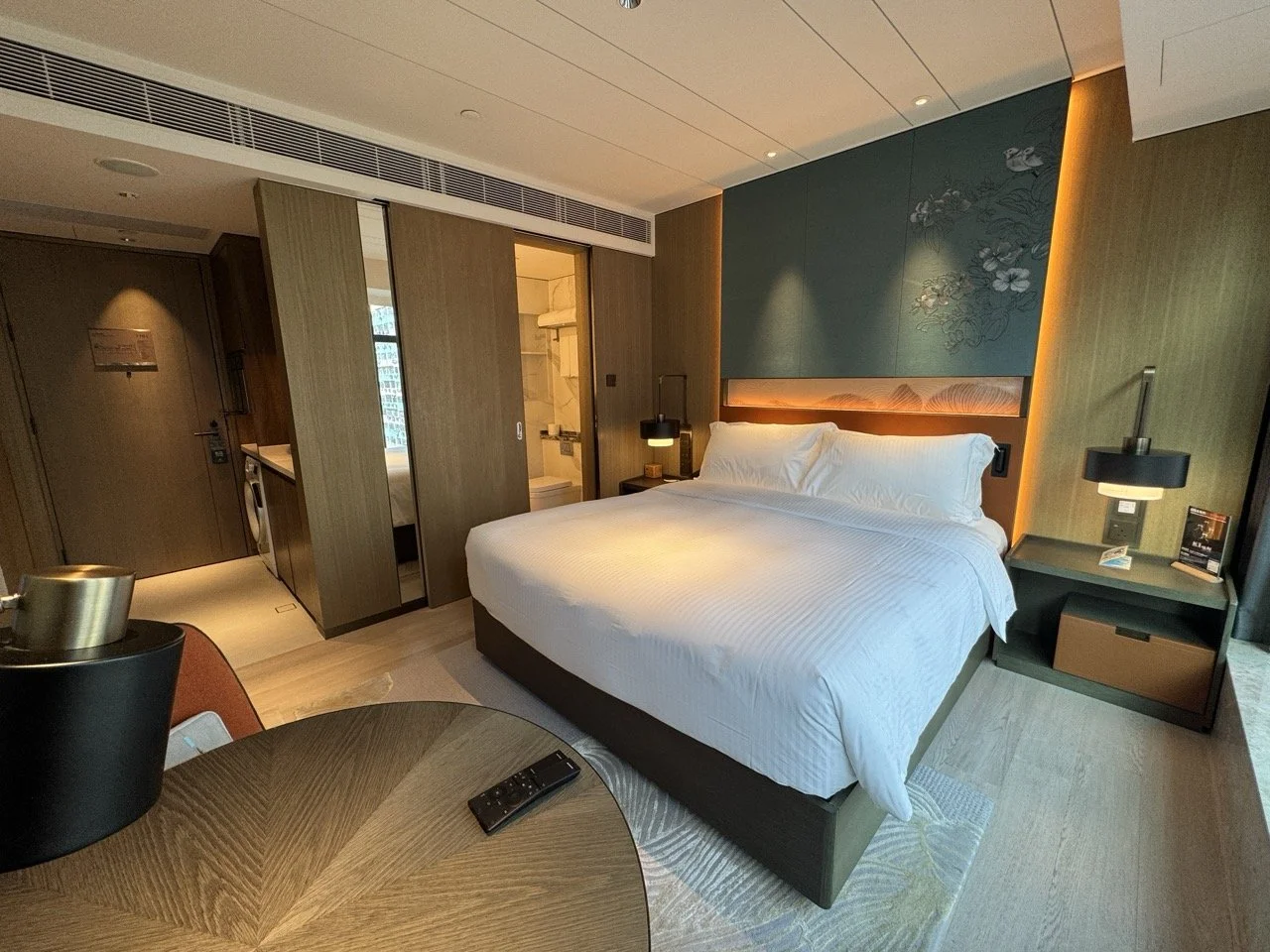 Studio Deluxe - 2.jpeg