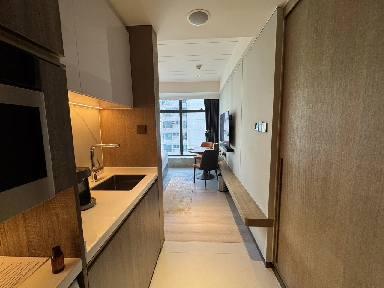 Studio Deluxe - 5.jpeg