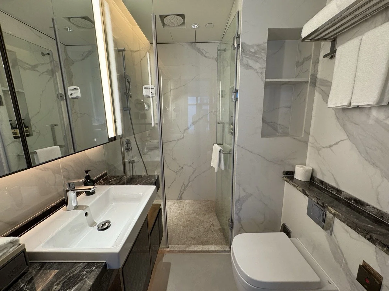 Studio Deluxe - 6.jpeg