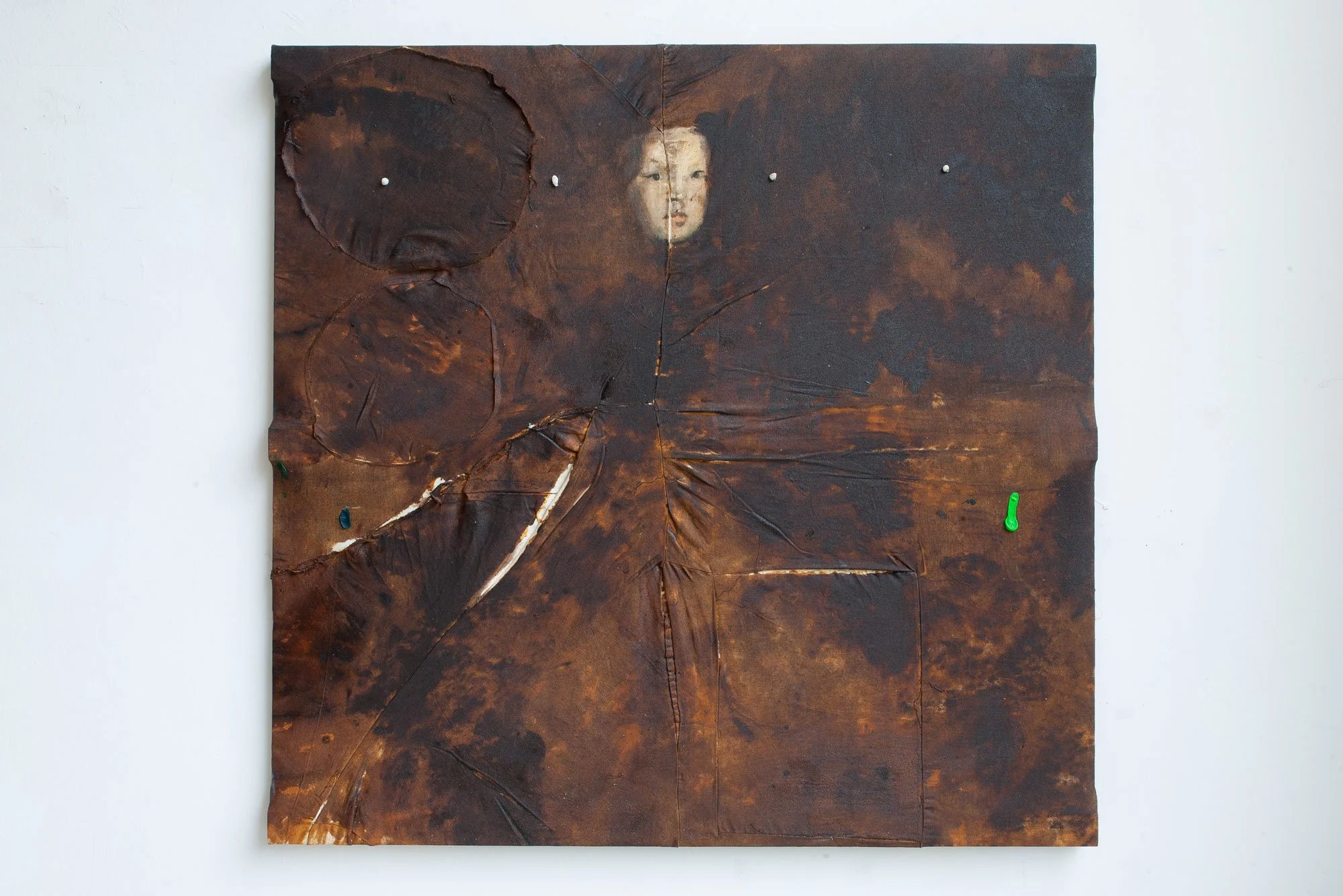 Margarita Bajo Tierra , 2025, oil and pebbles on canvas, 140 x 150 cm