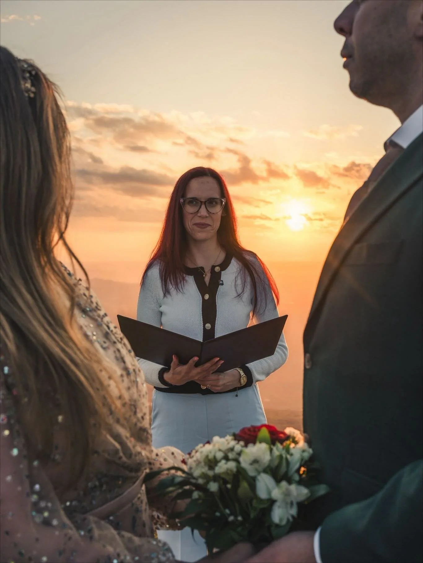 Oni. 
Moj početak. Moja najdraža ceremonija. 
Njihove emocije bile su ono &scaron;to mi je trebalo da znam da su vjenčanja moj poziv. Njihova ljubav je ono &scaron;to svima želim. 
Njegovo uzbuđeno &ldquo;mogu li je napokon poljubiti?&rdquo; Ushićenj