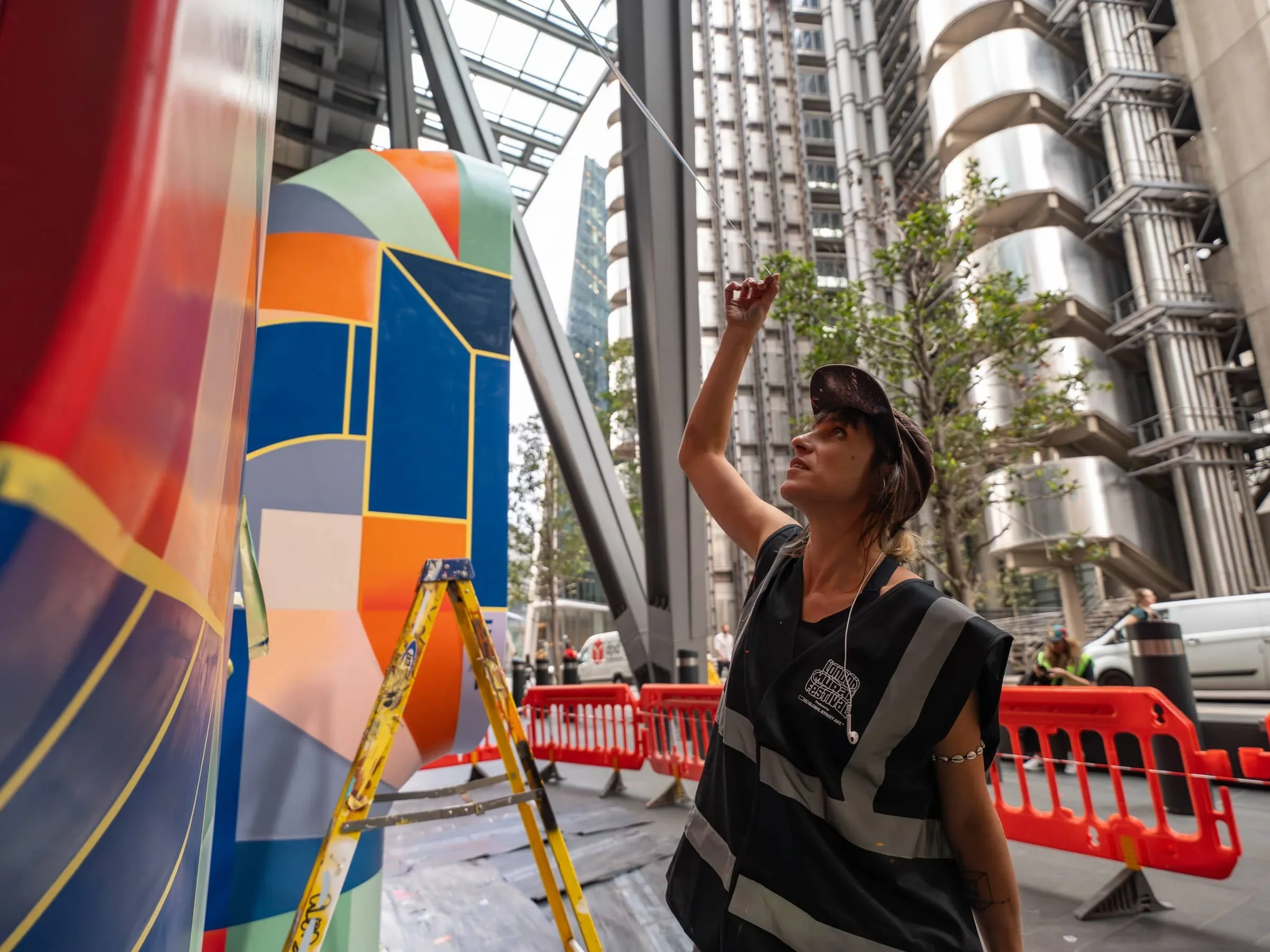 Artist: Anna Ovni
Mural location: The Leadenhall Building, EC3V 4AB