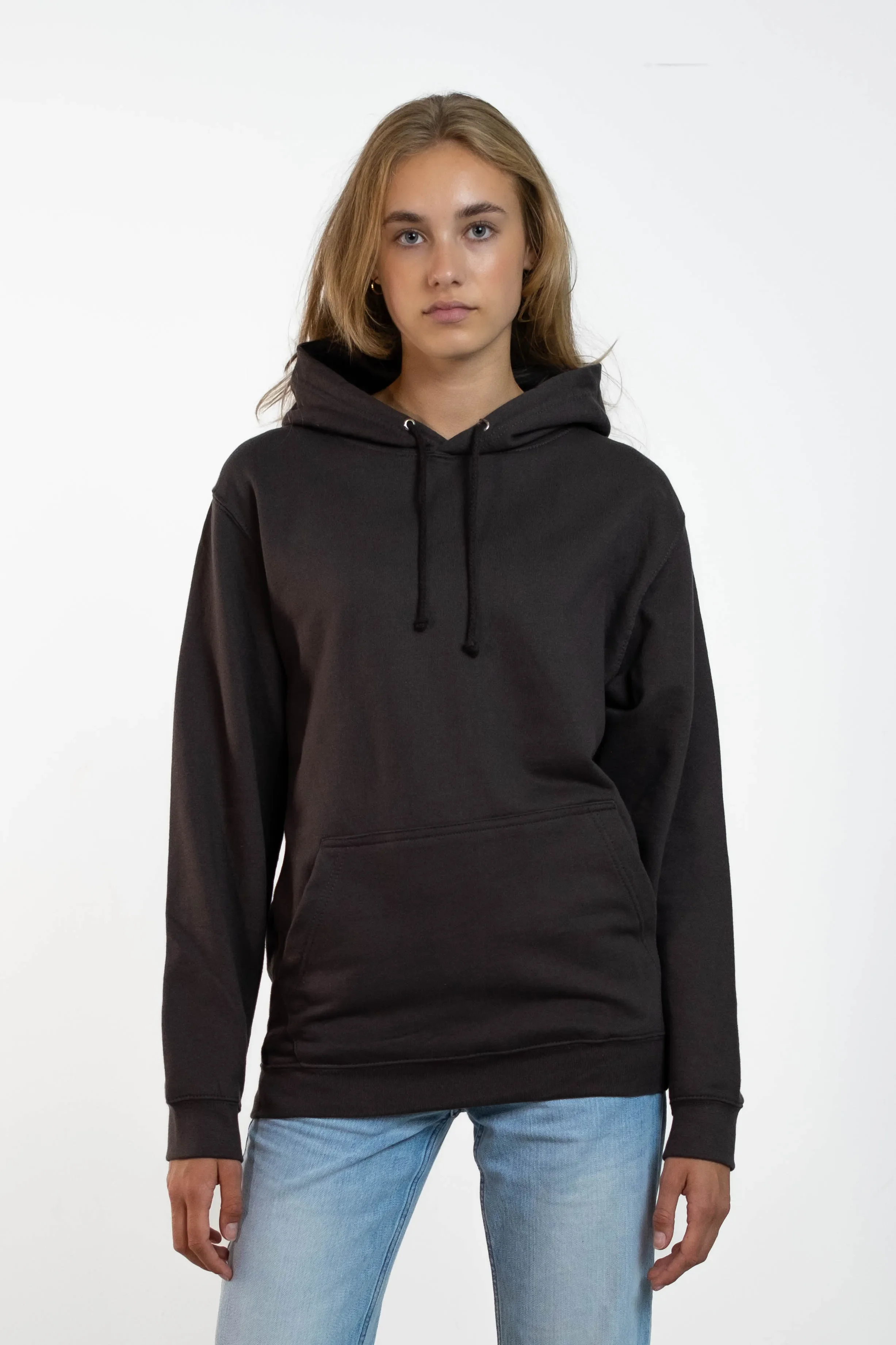 Willi_storm_grey_web01.webp