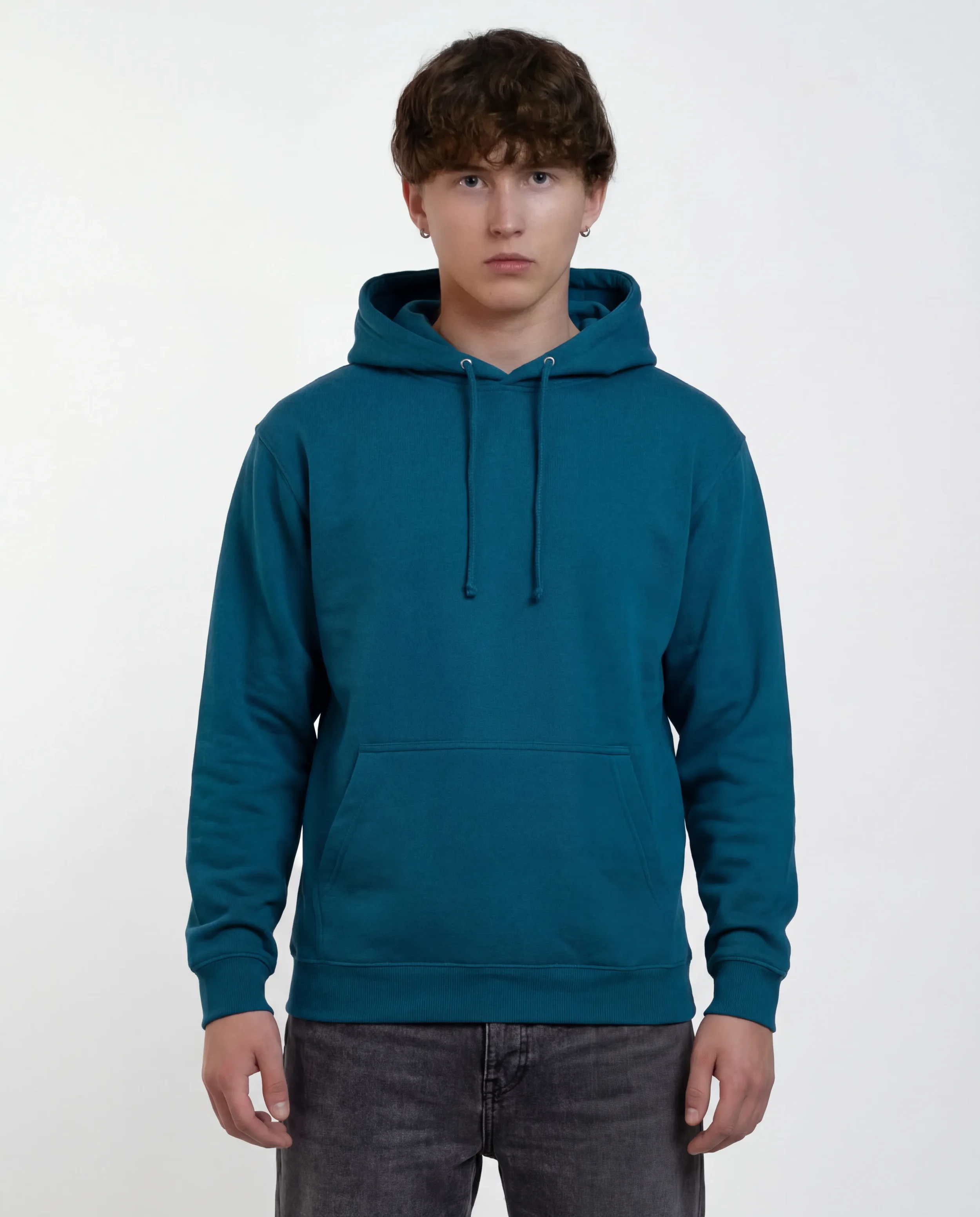 Willi_deep sea blue_web01.webp