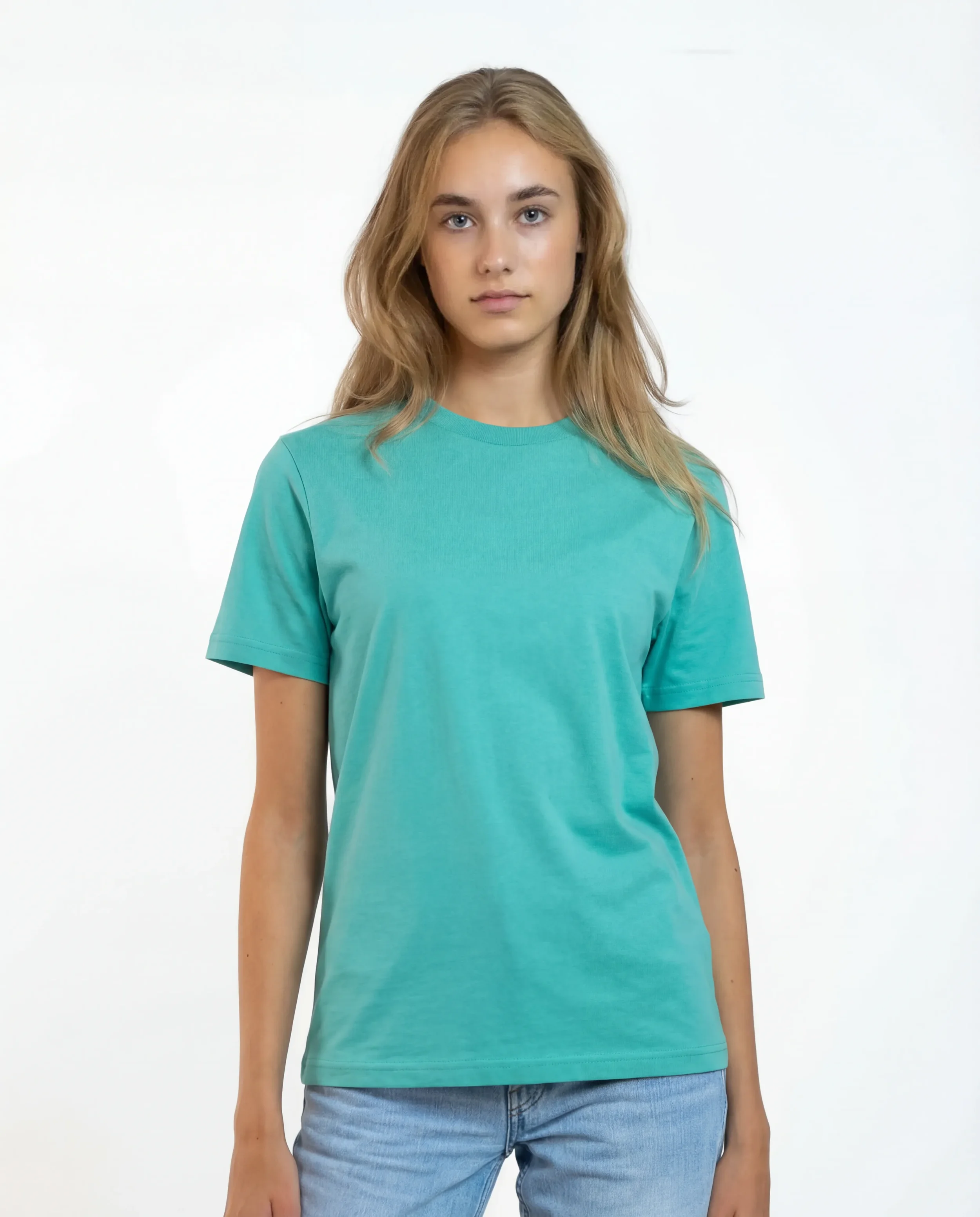 Eleven_pool blue_web01.webp