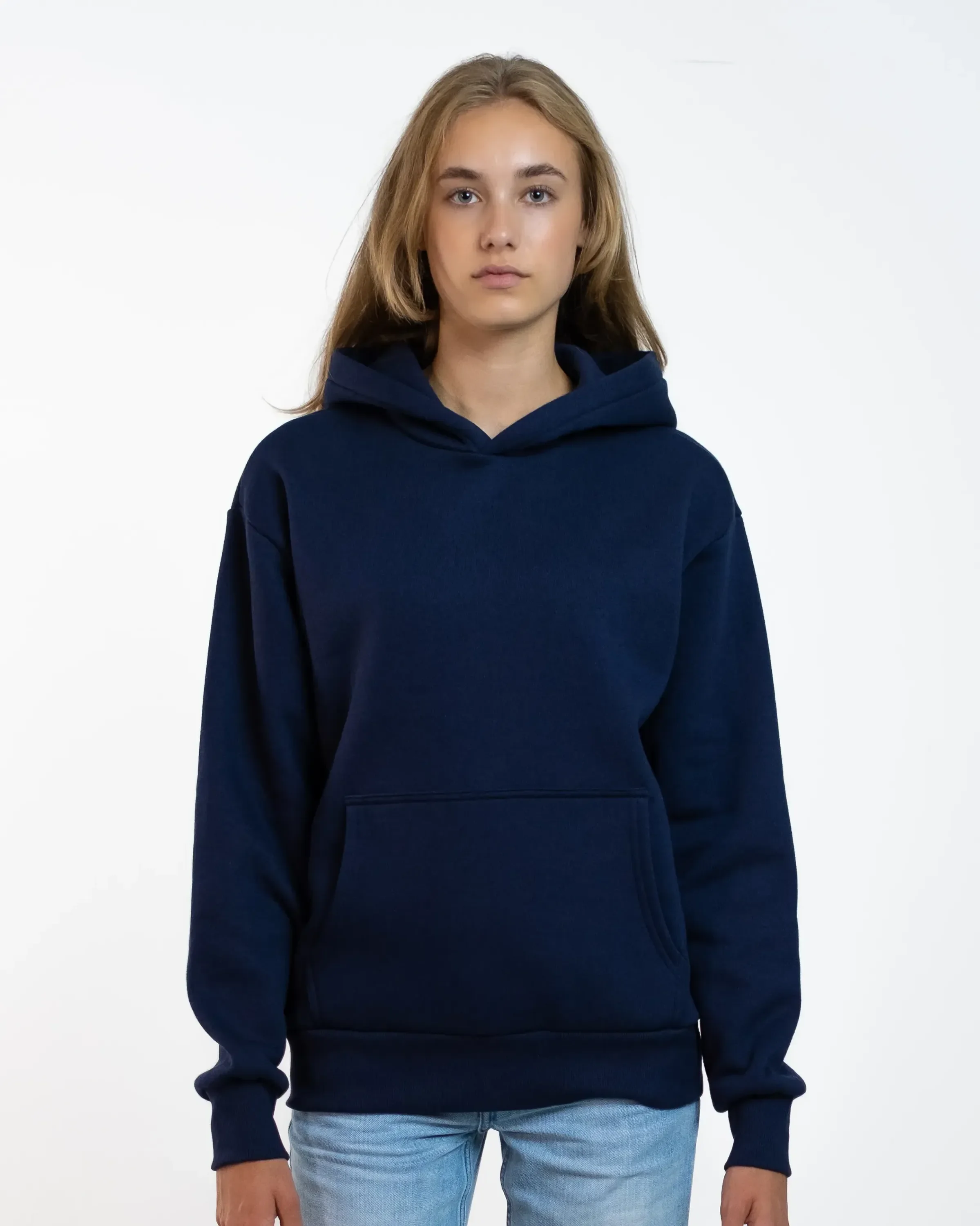 Taylor_midnight_navy_druck01 2.webp