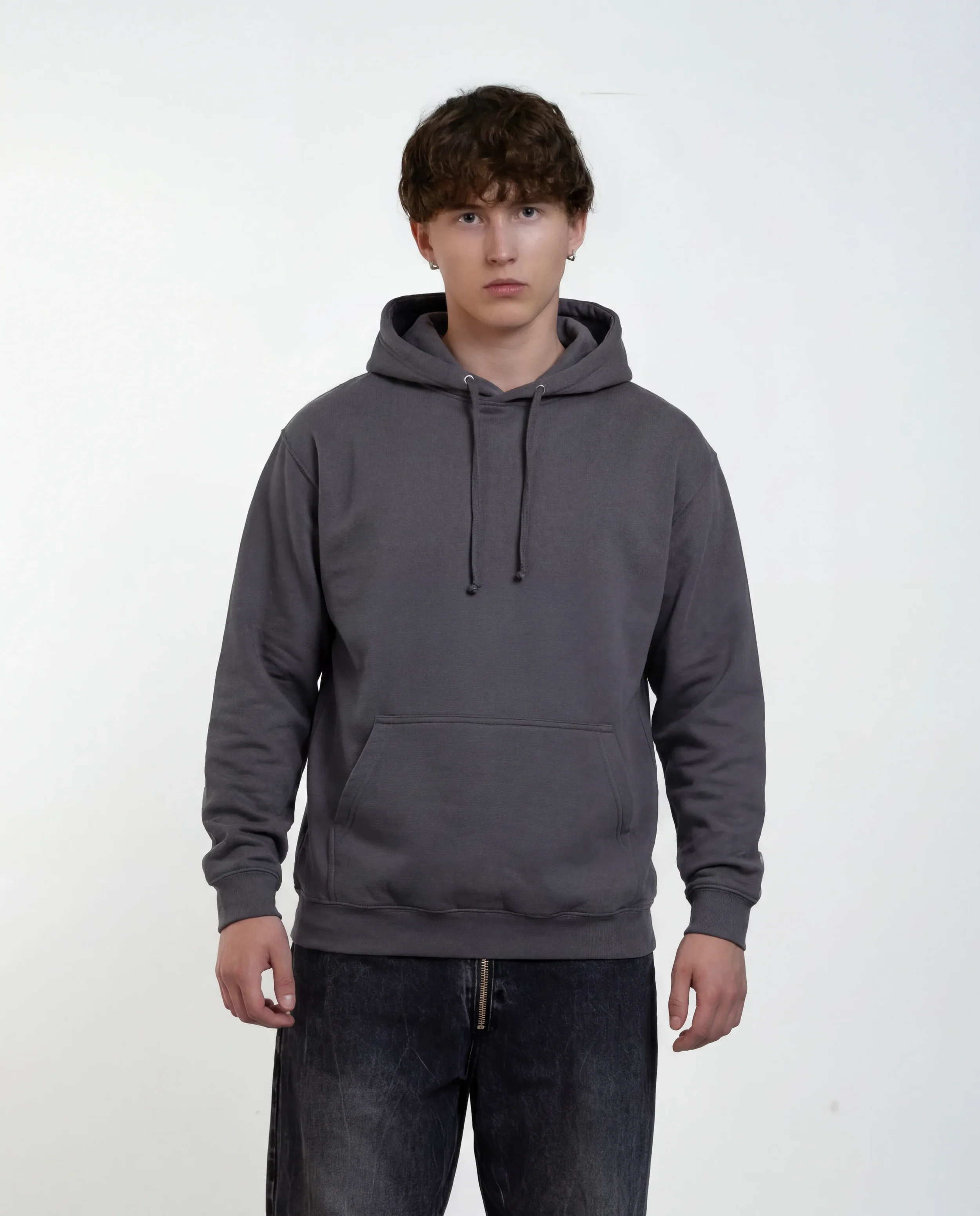 Willi_shark grey_web01.webp