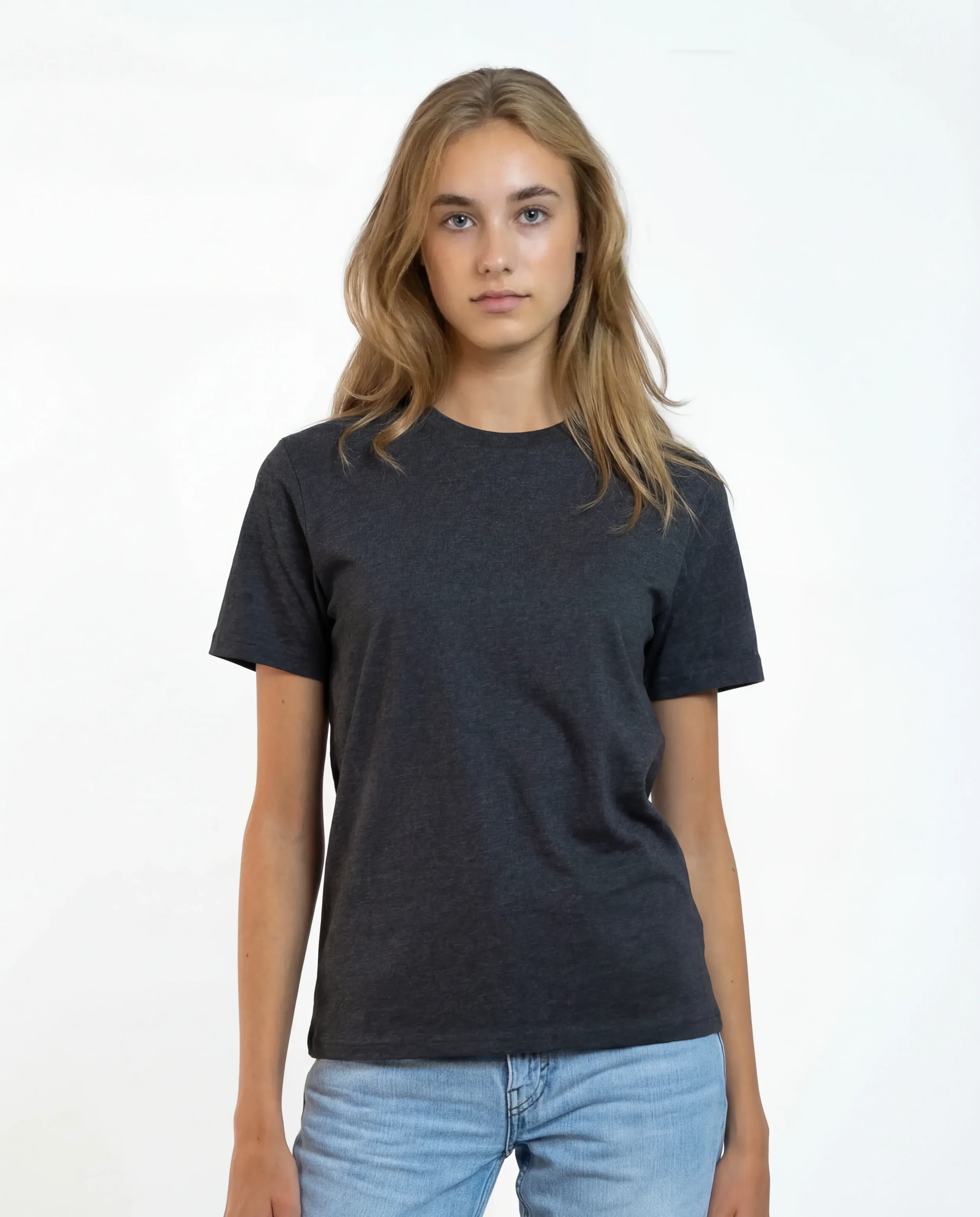 Eleven_dark heather grey_web01.webp