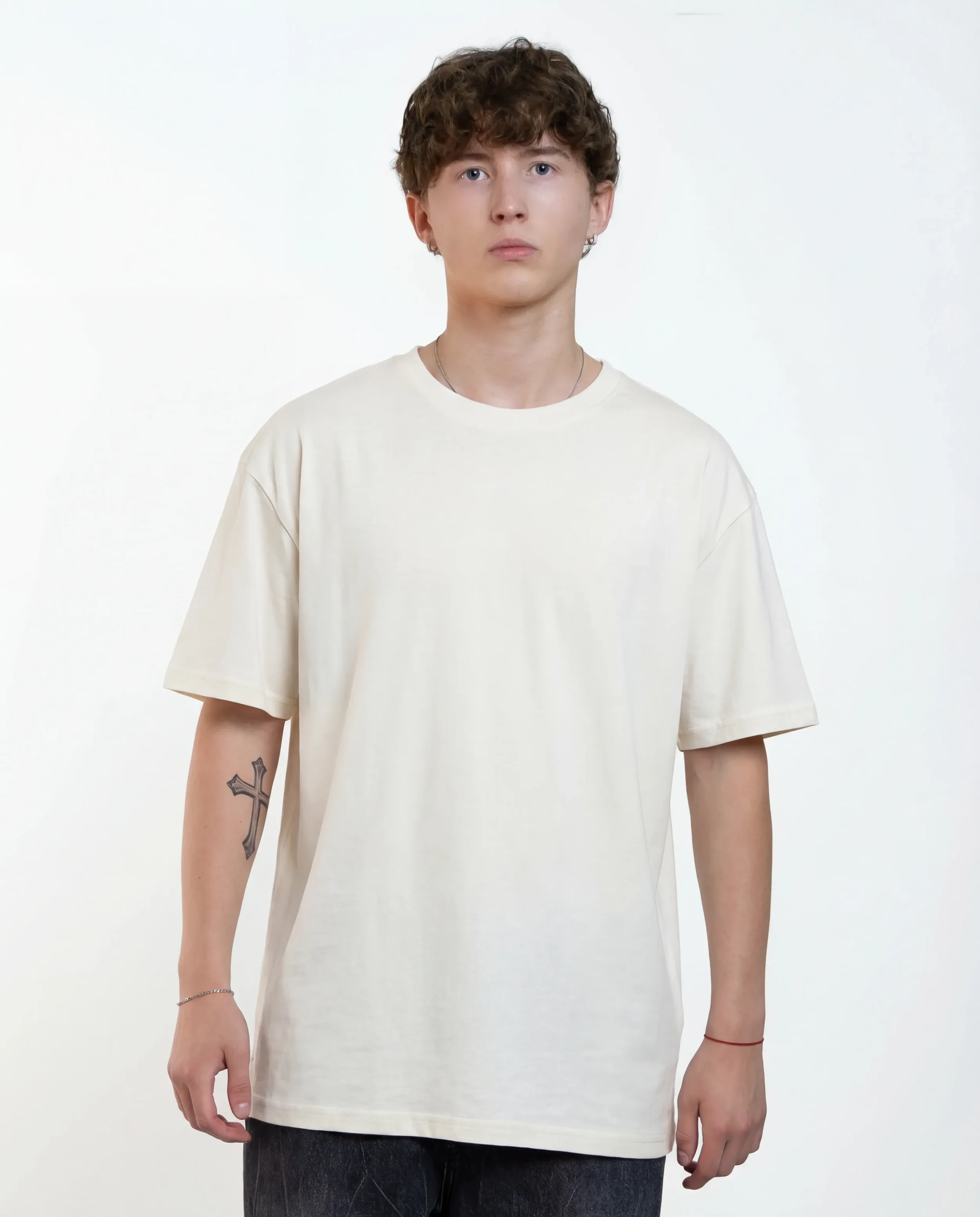 Conrad_blanc white_web01.webp