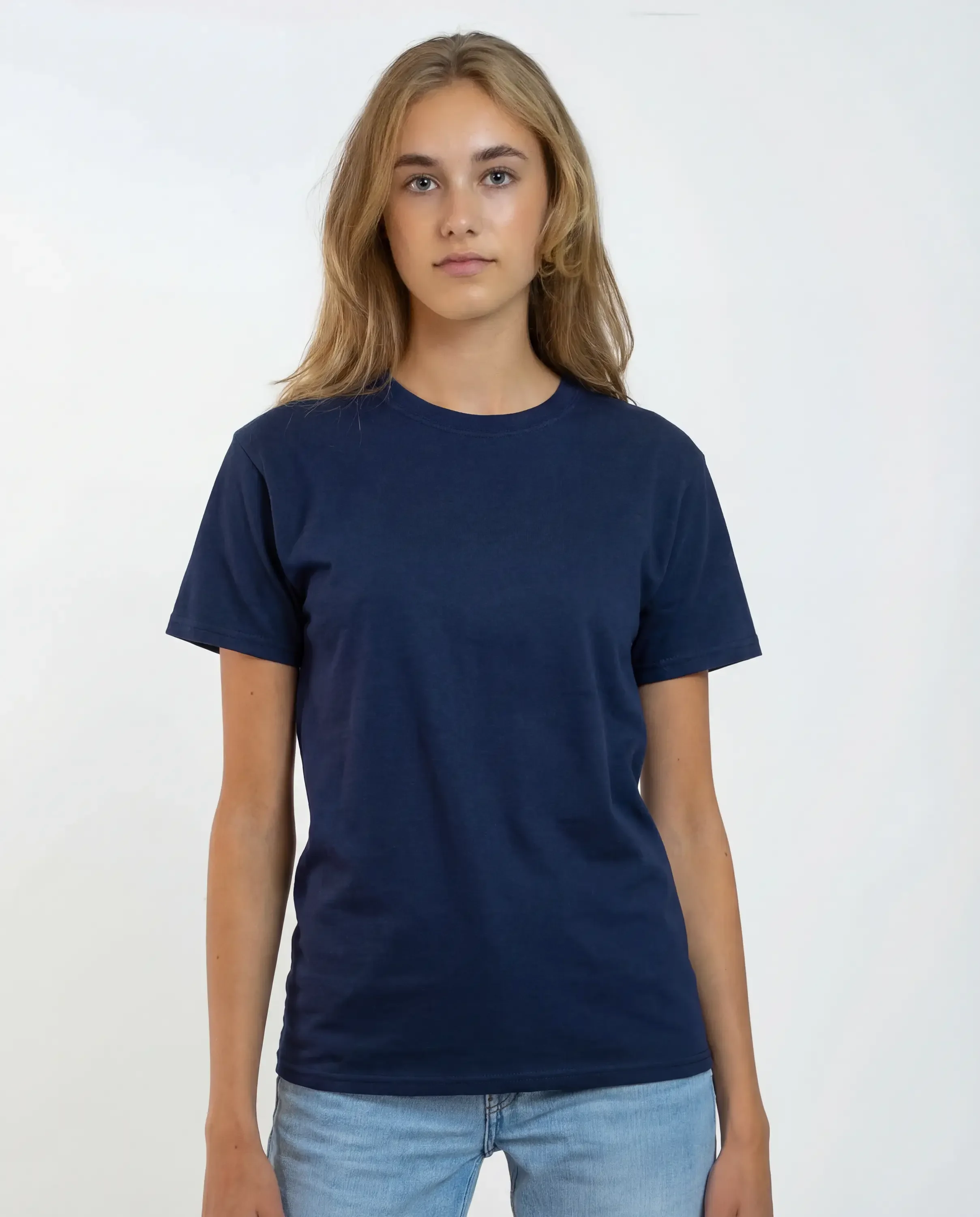 Harry_deep_navy_web01.webp