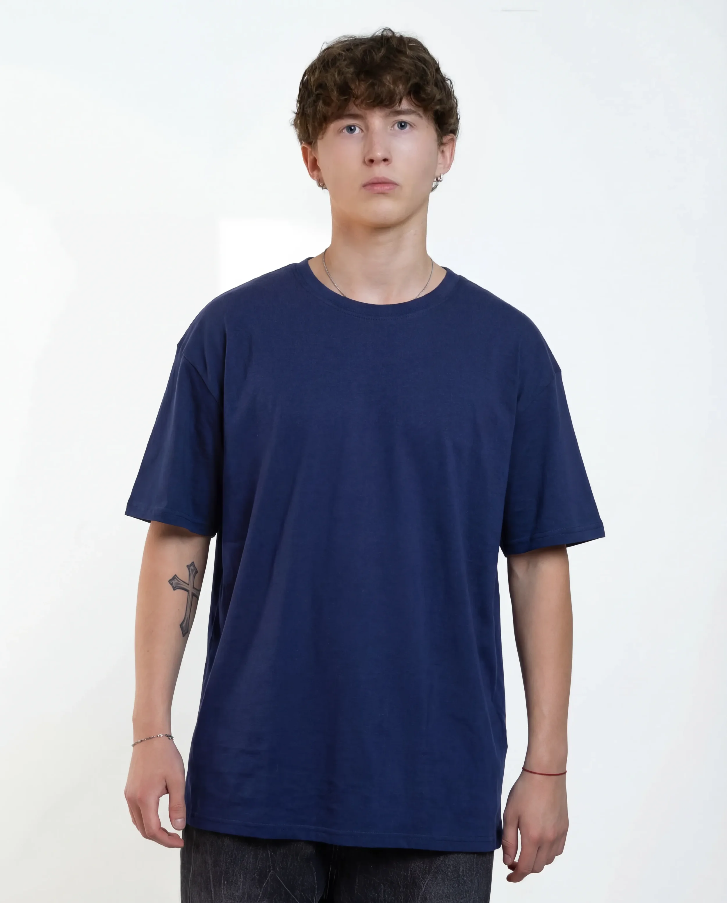 Conrad_dark blue_web01.webp