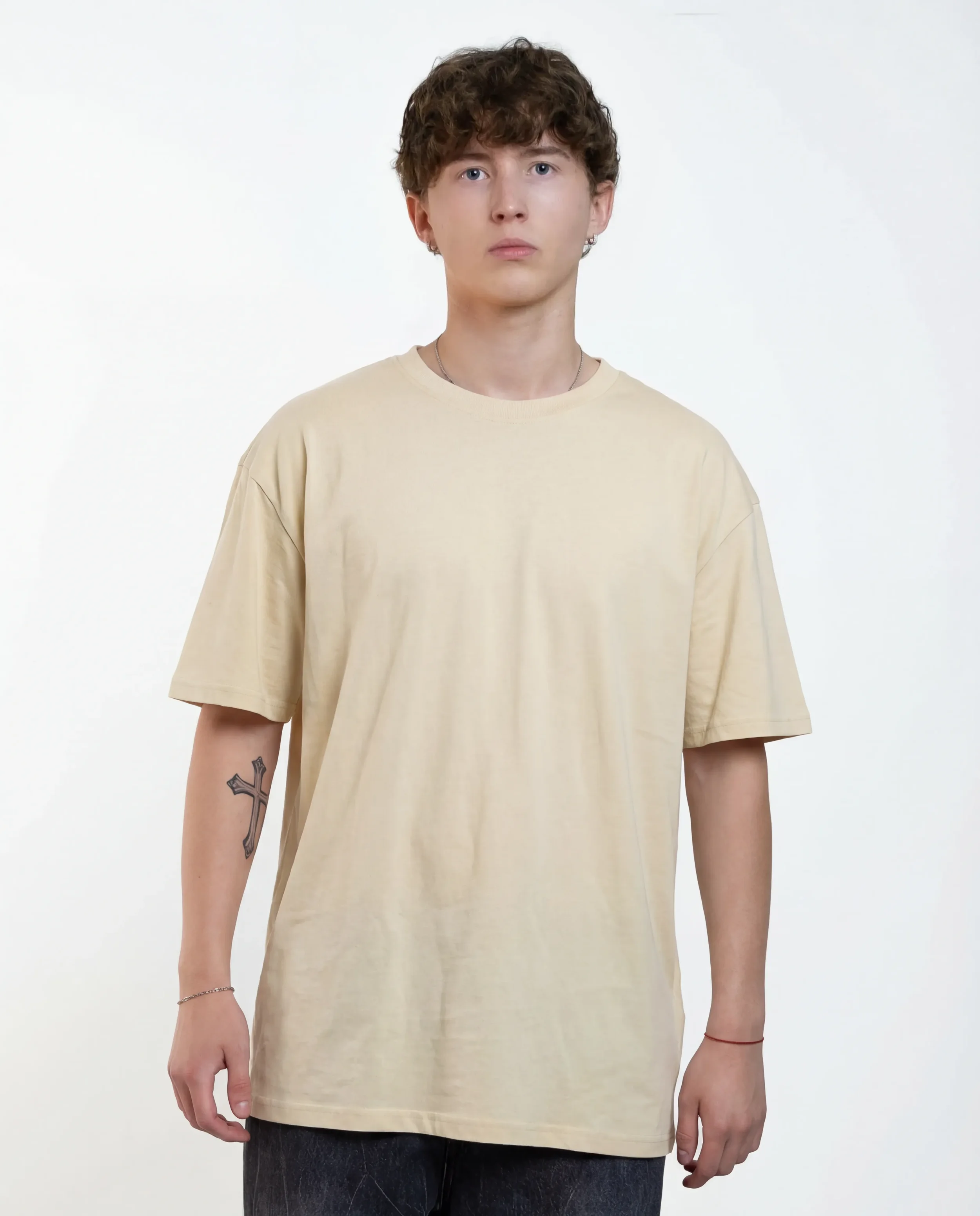 Conrad_soft yellow_web01.webp