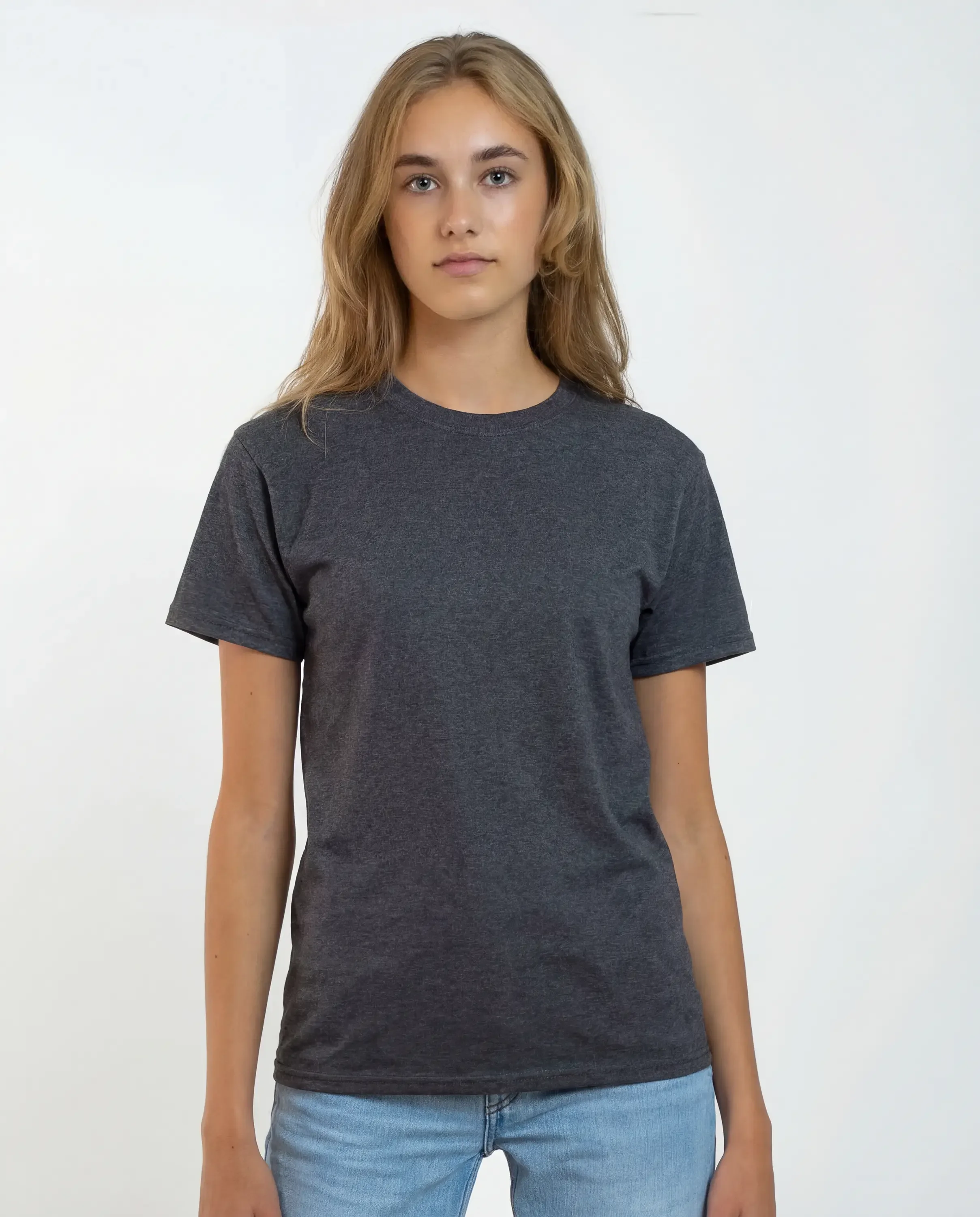Harry_dark_grey_web01.webp