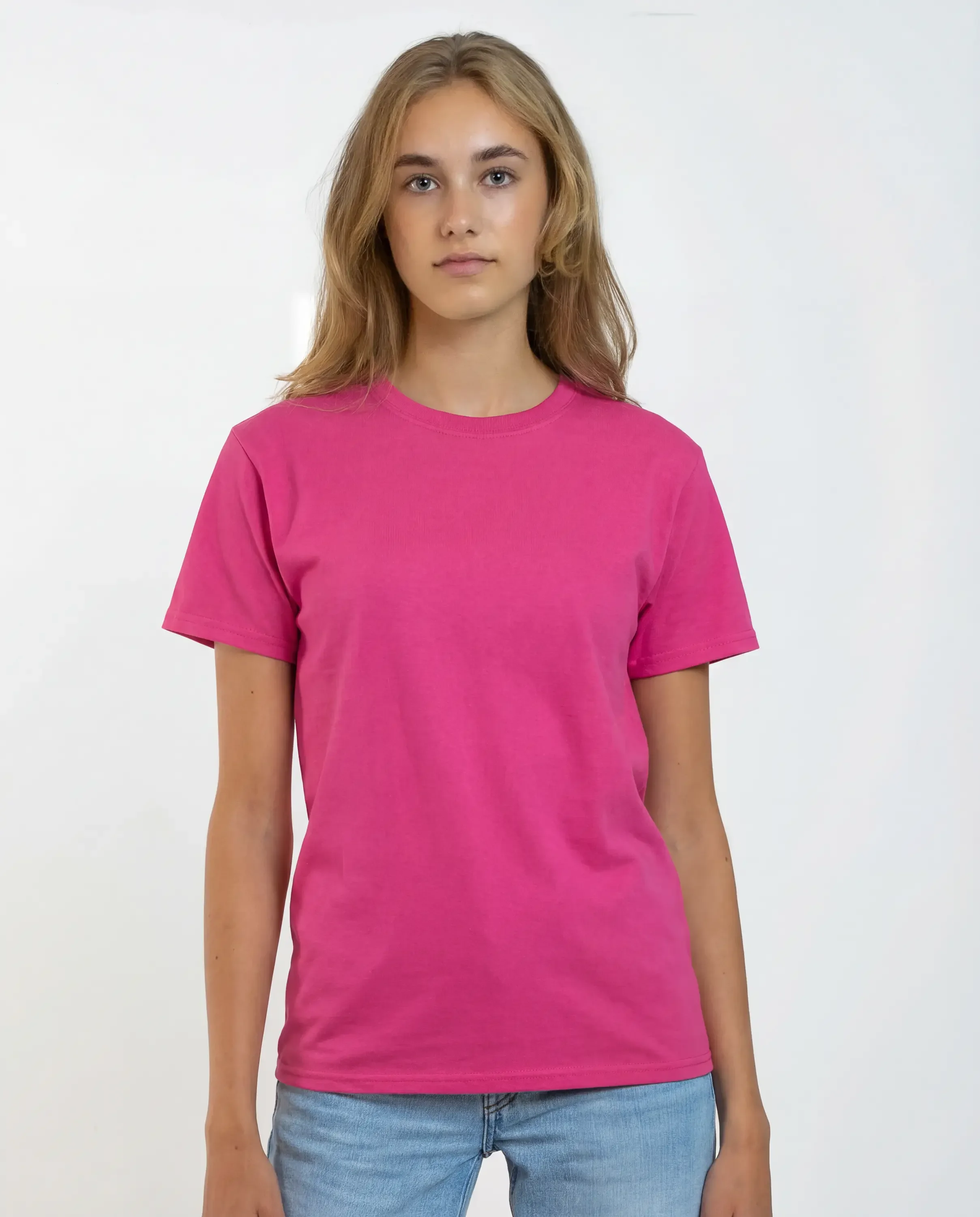 Harry_fuchsia_web01.webp