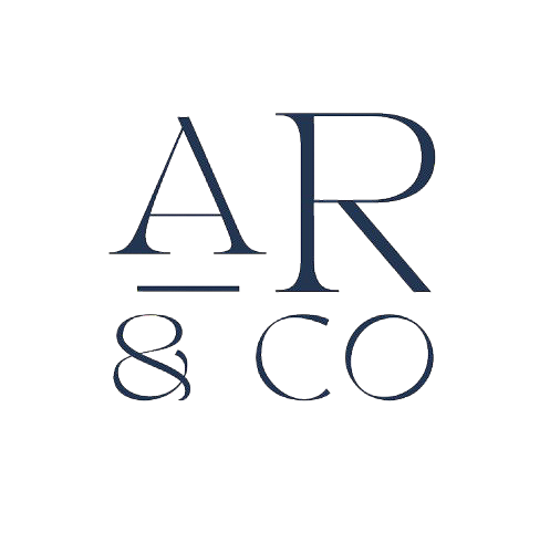 Bilde av et finansielt symbol med bokstavene A, R, og C, samt tallene 8 og 0.