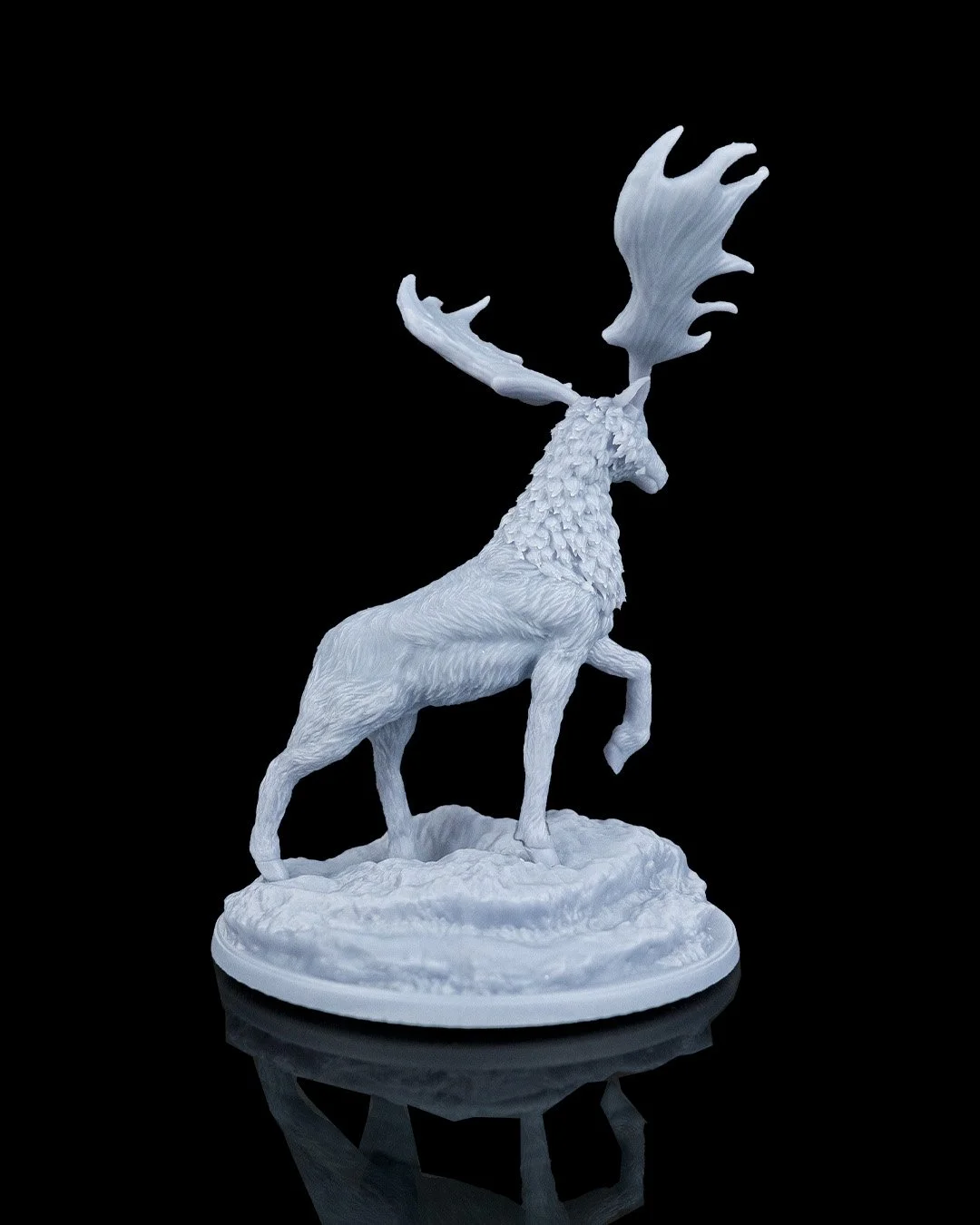 Vaelor the Giant Elk printed by Mythic Forge