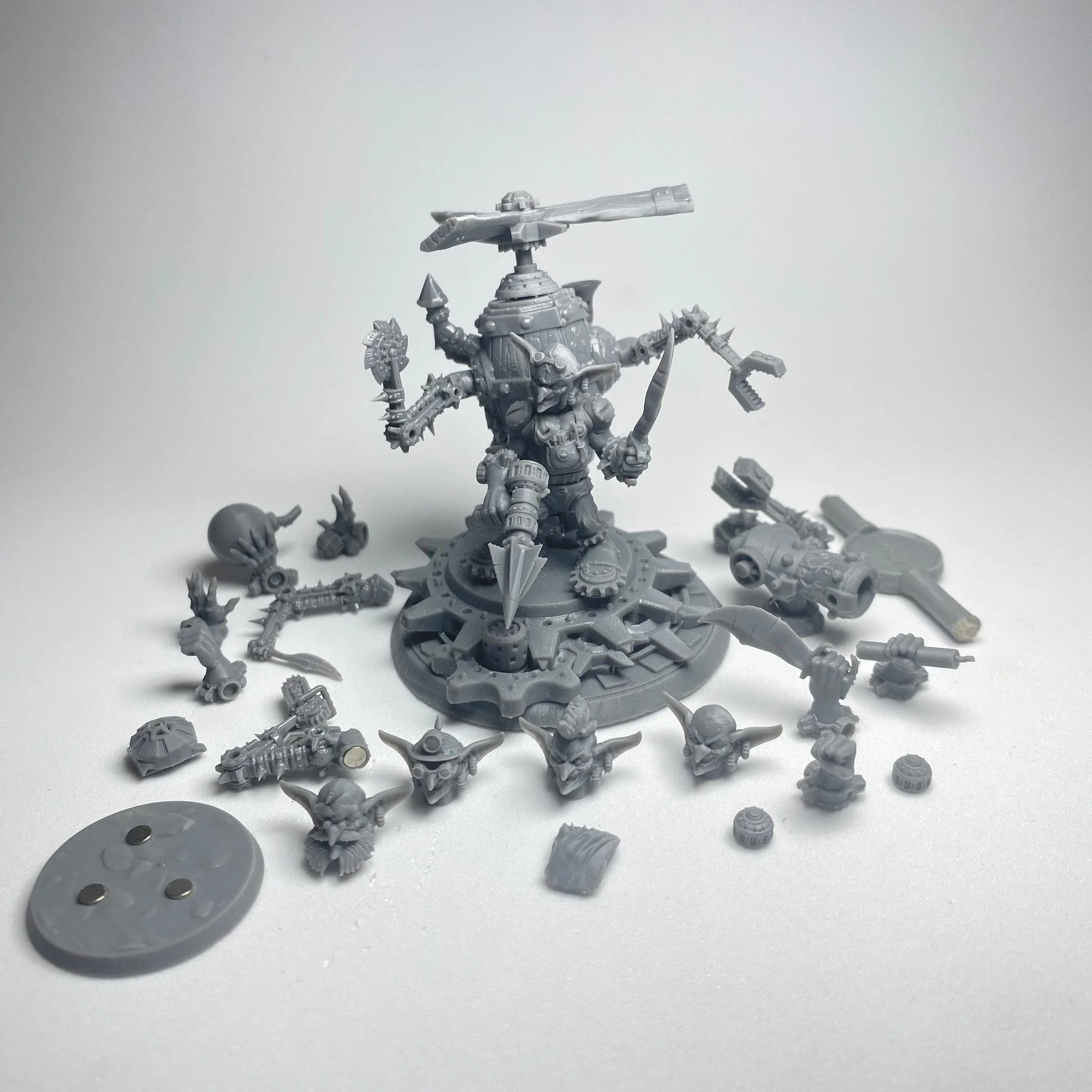 Modular RPG - Swapmini Goblin Tinkerer - Slugmug - Bundle modular miniature printed by Mythic Forge