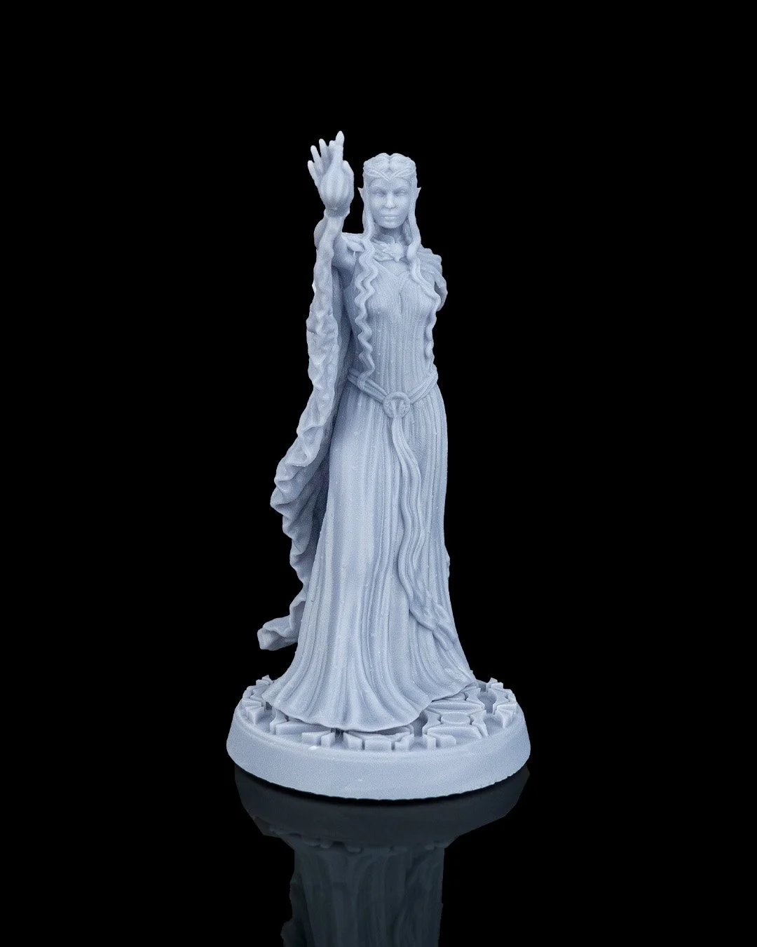 Valyra the White Lady Hero printed by Mythic Forge