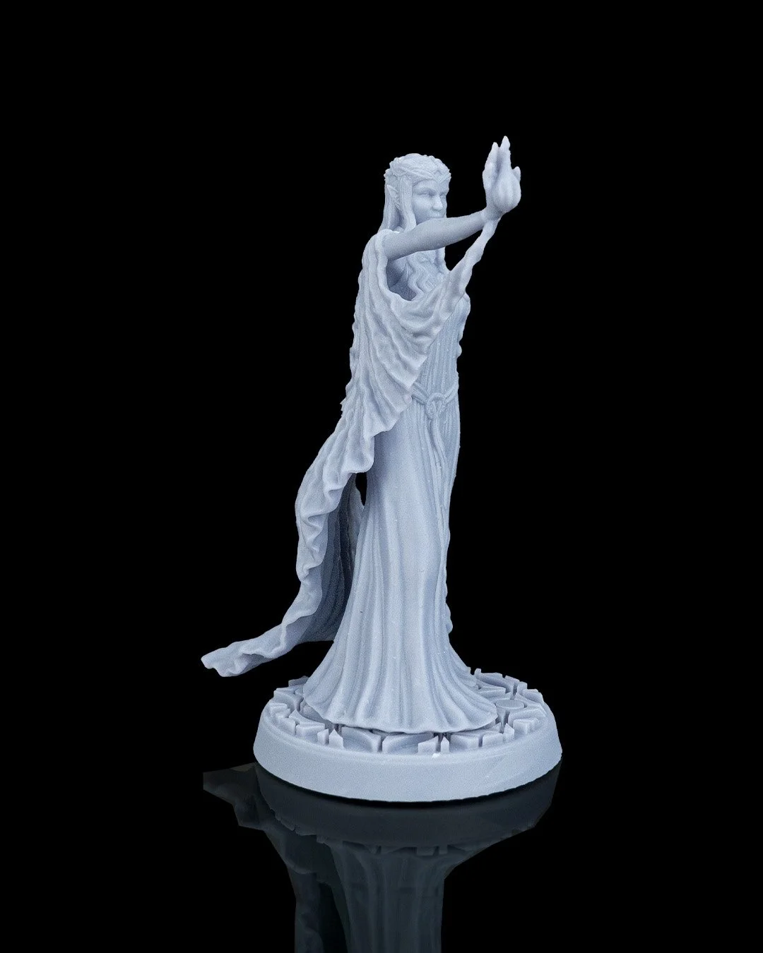 Valyra the White Lady Hero printed by Mythic Forge
