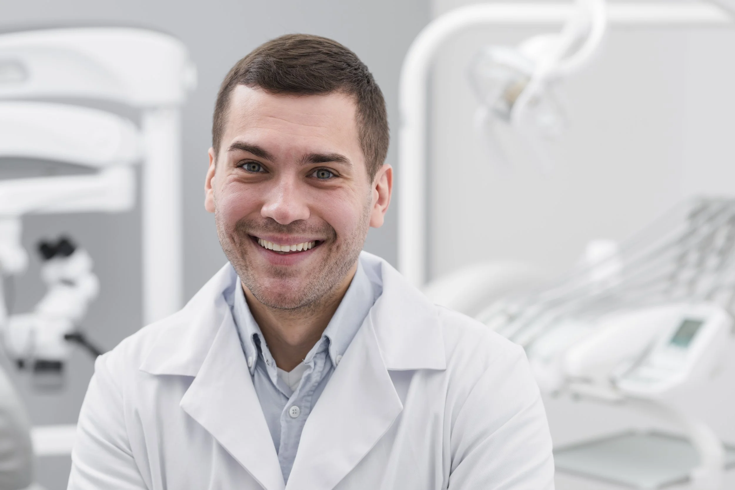 friendly-dentist.jpg