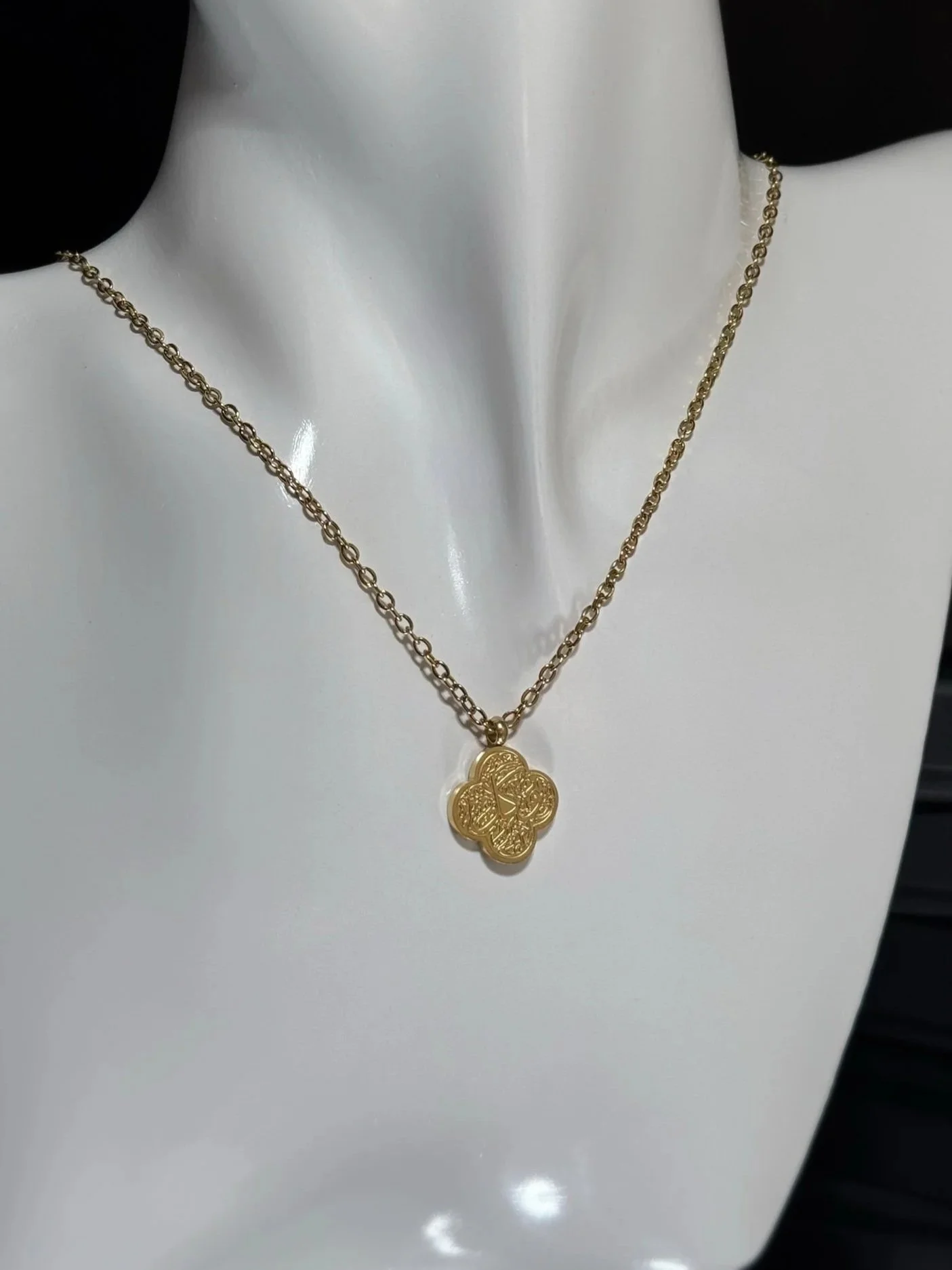 Gold Tawakkul Necklace - Platinum Plated