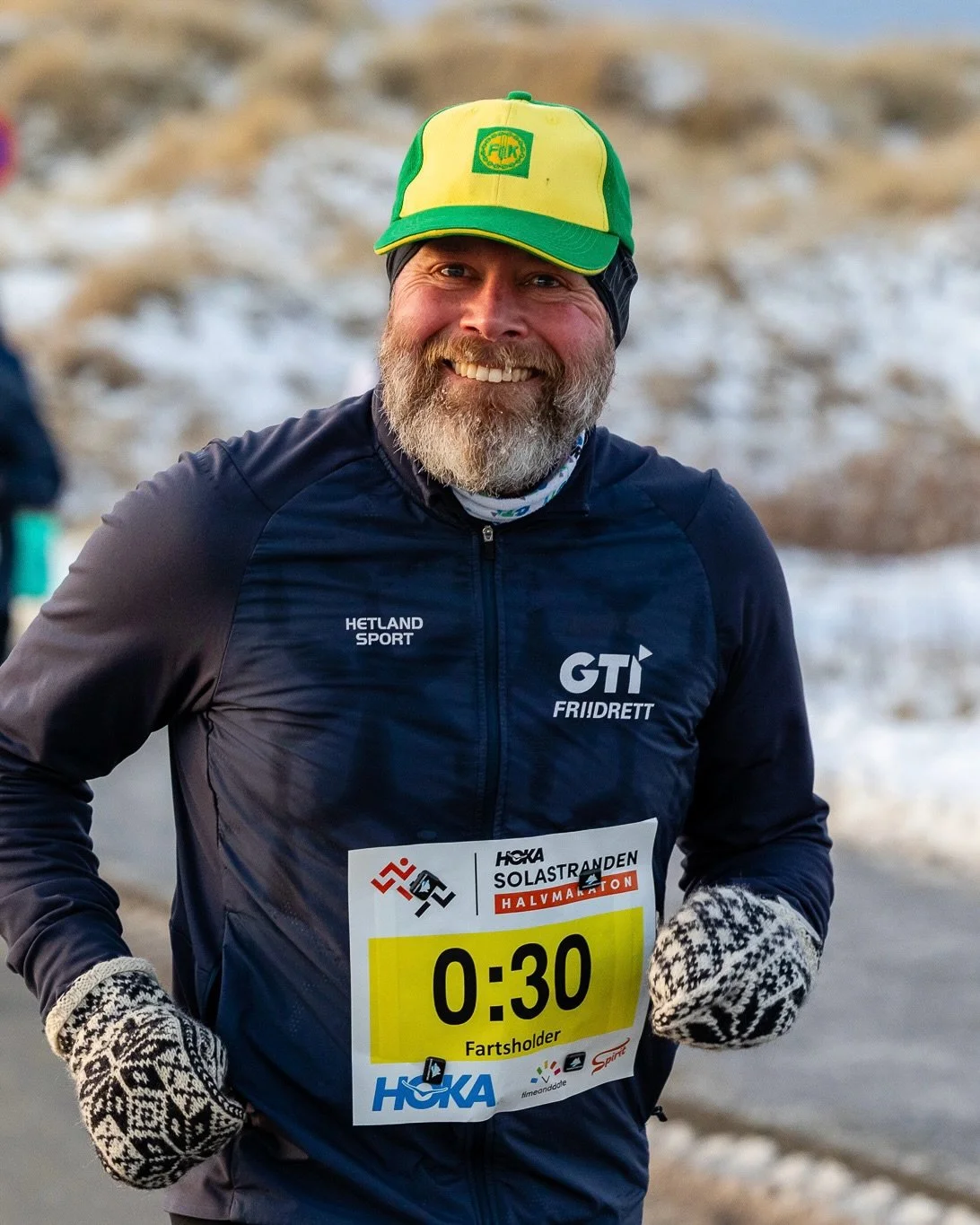 Et 10/10 HOKA Solastranden Halvmaraton gjennomf&oslash;rt ✅

Ulike roller, p&aring; ulike distanser og scener, men alle fire (h&aring;per vi) leverte til forventningene!

Minusgrader og vind stoppet ikke flere tusen oppm&oslash;tte, og publikum langs