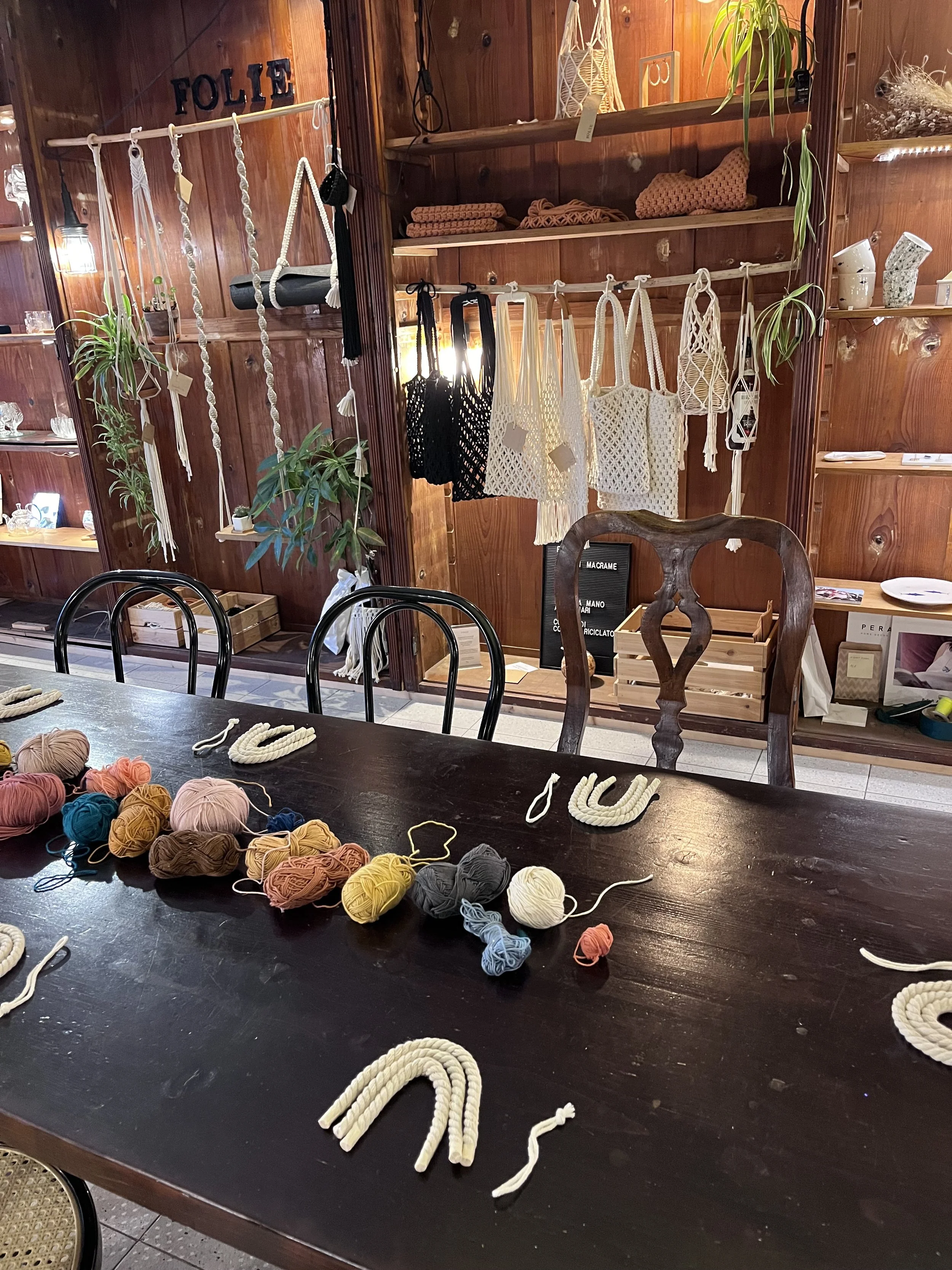foliestudio-foliemacrame-macrameworkshop-kidsworkshop.jpeg