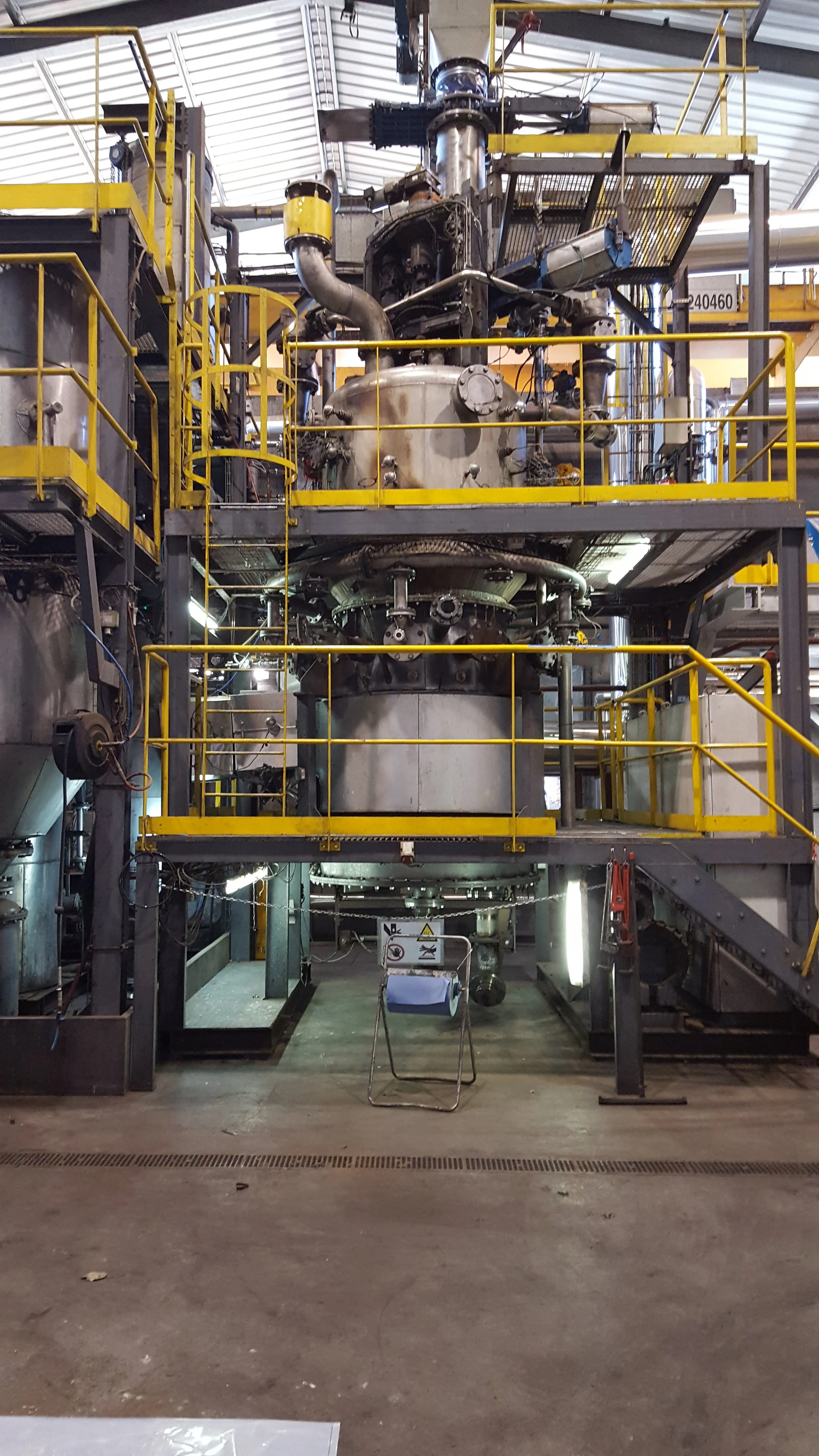 Advanced wood gasification system within plant area for renewable energy