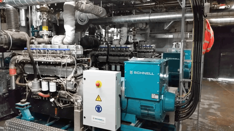 multiple combined heat & power CHP engines within a plantroom