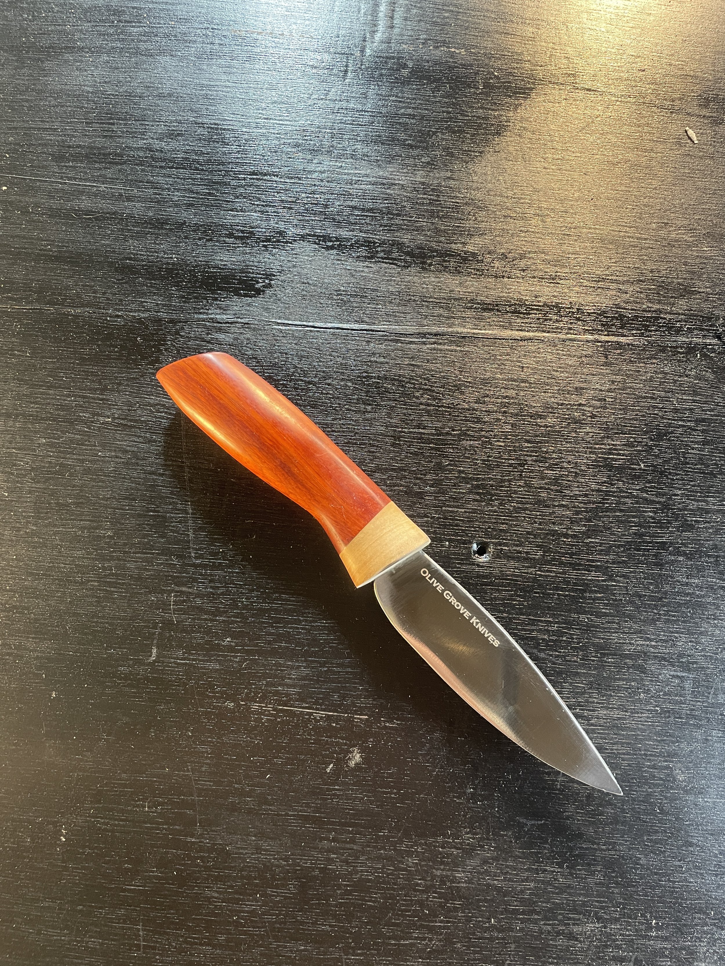 Utility Knife with a Blood Red Sandalwood Handle - 4 1/2"    (1358)