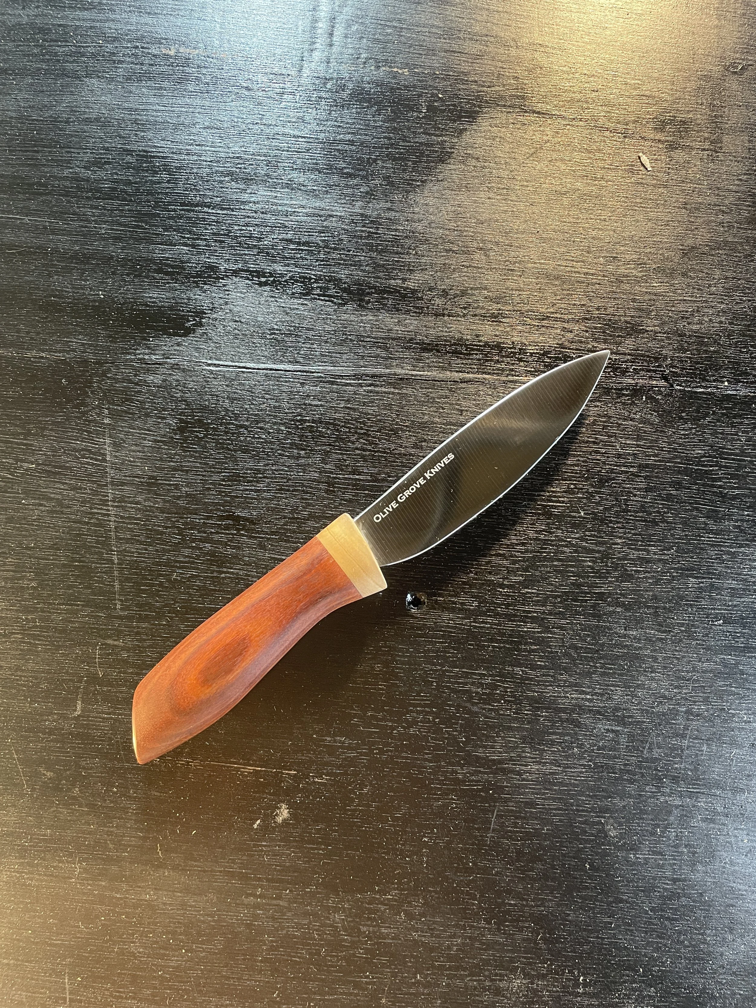 Utility Knife with a Blood Red Sandalwood Handle - 4 1/2"    (1357)