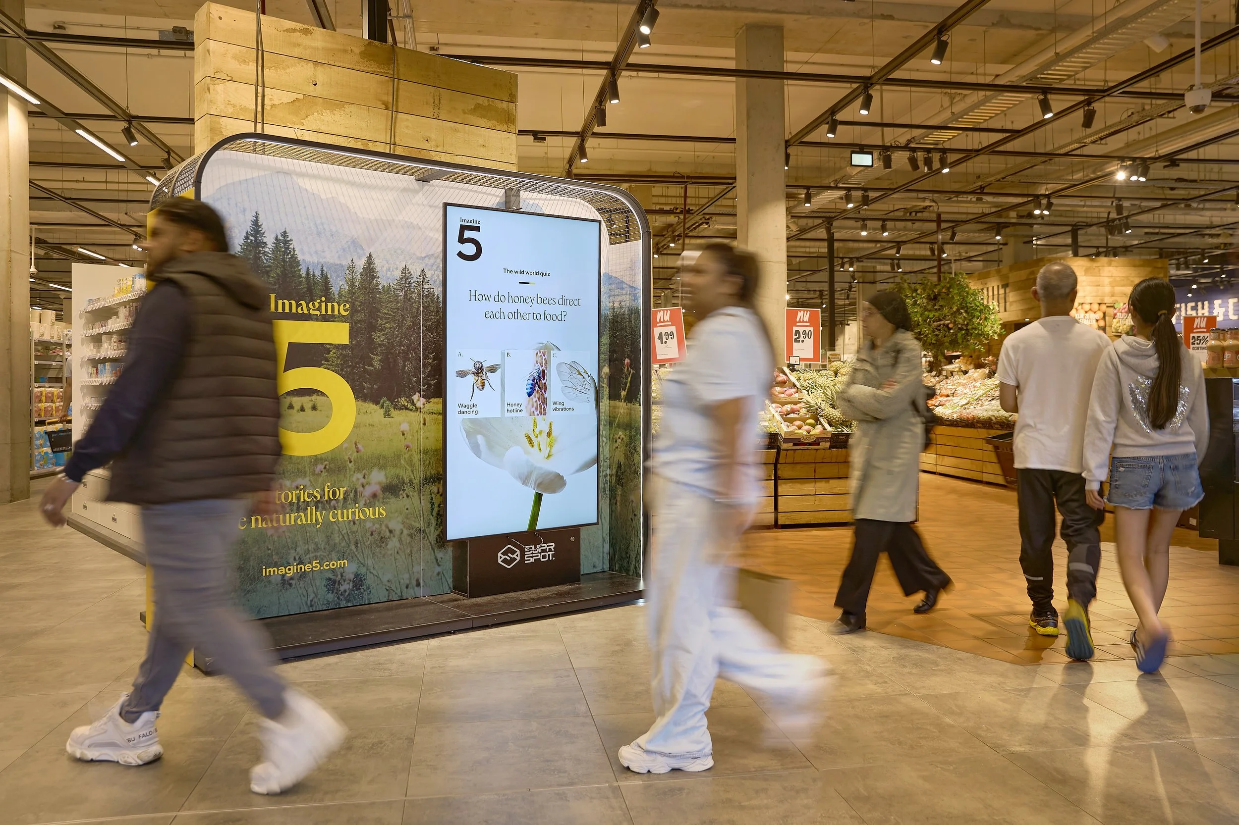 Quiz op digitale outdoor schermen in Eindhoven, Tilburg en Rotterdam