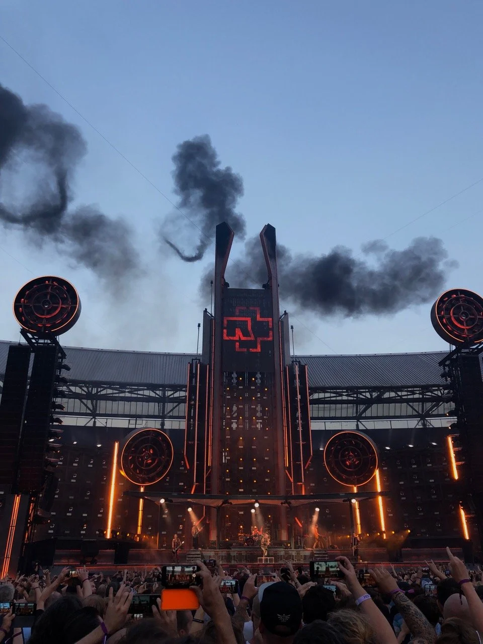 Rammstein zijn naast industrial metalheads hele goede merkspecialisten. Hun concerten zijn een strak staaltje merkbeleving.