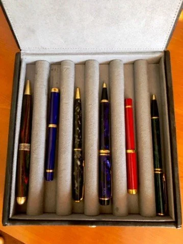 Below are my pens. The one on the far right is my fav. It’s lightweight, and I love the sleek design and deep green and black colors.