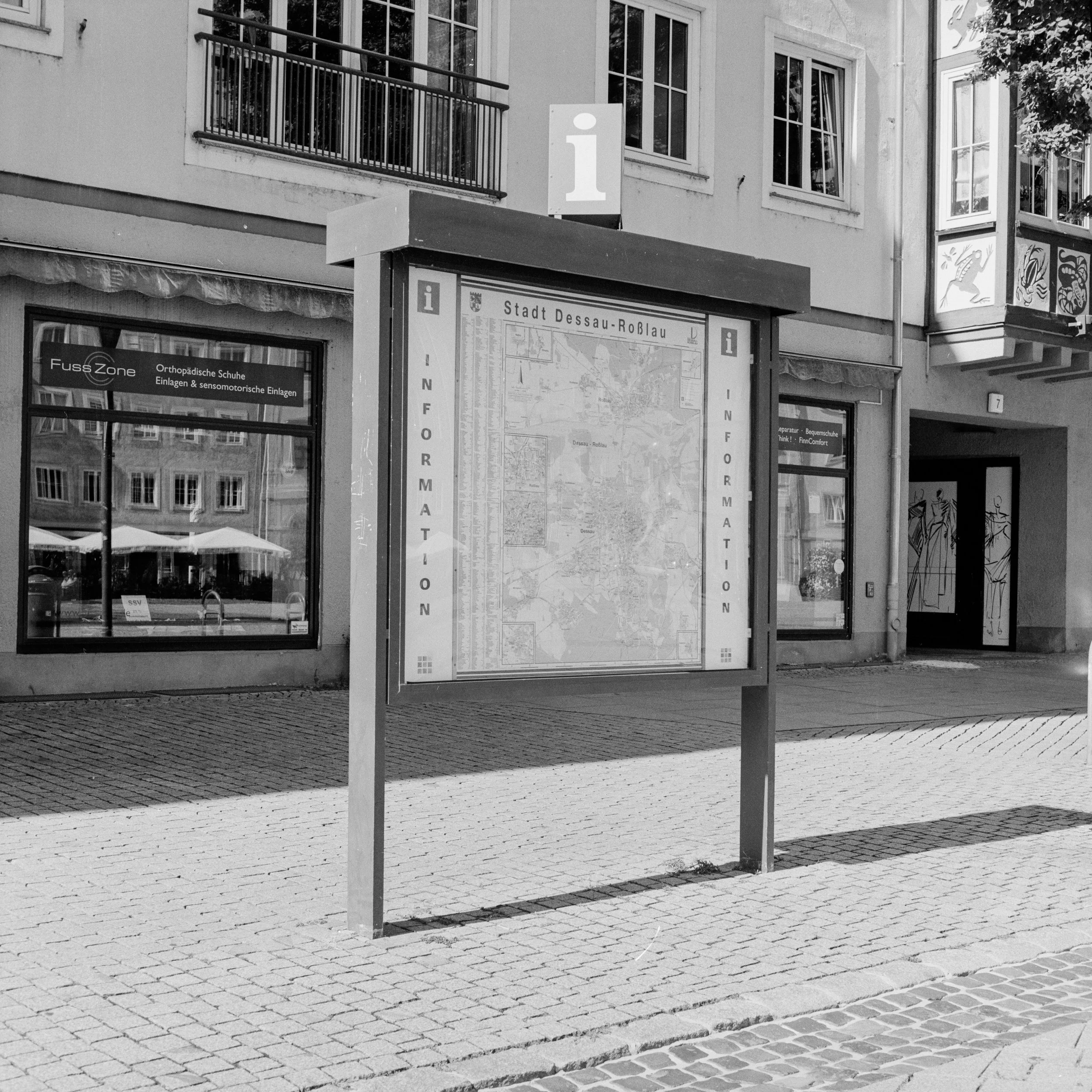 New Bauhaus BW 7.jpg