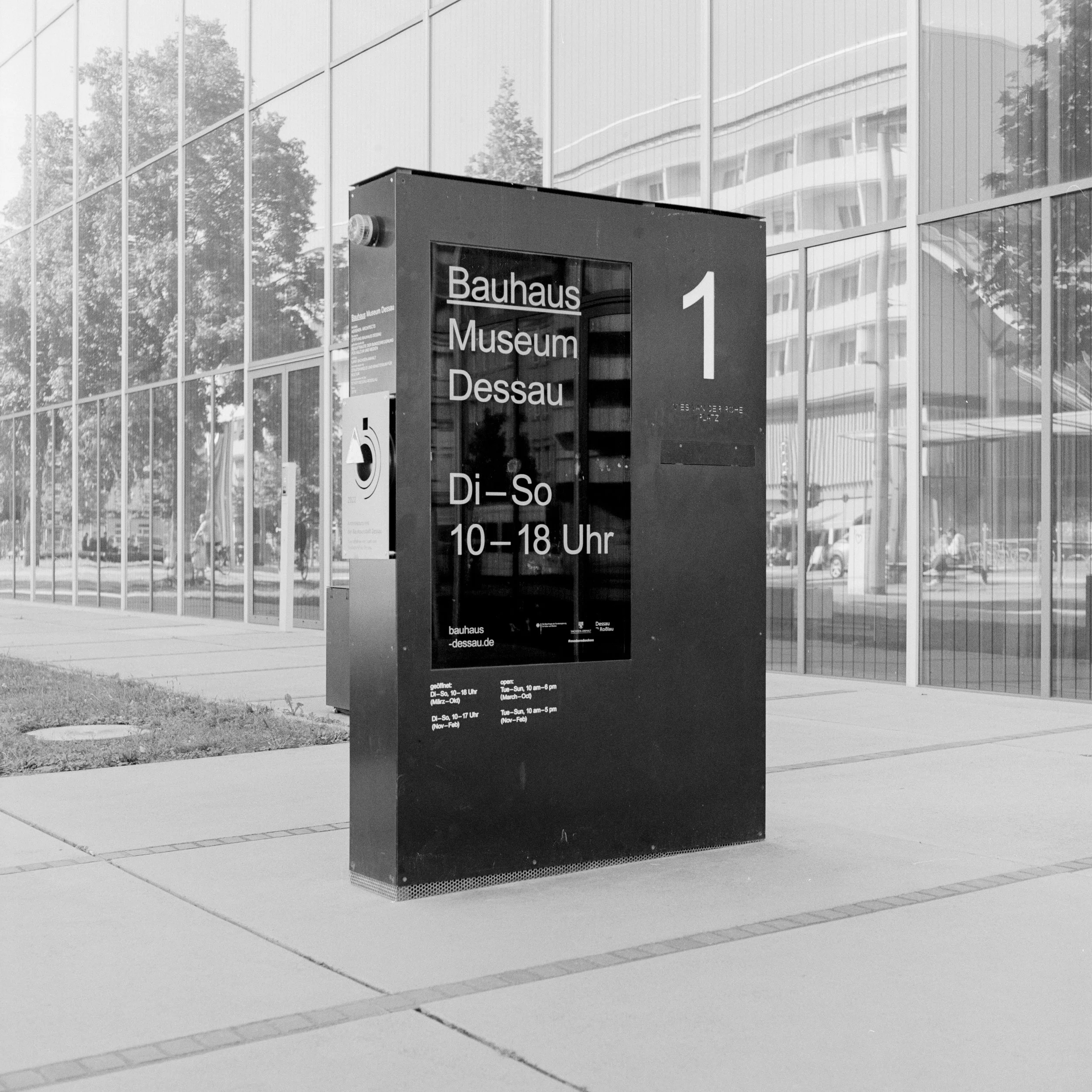 New Bauhaus BW 10.jpg
