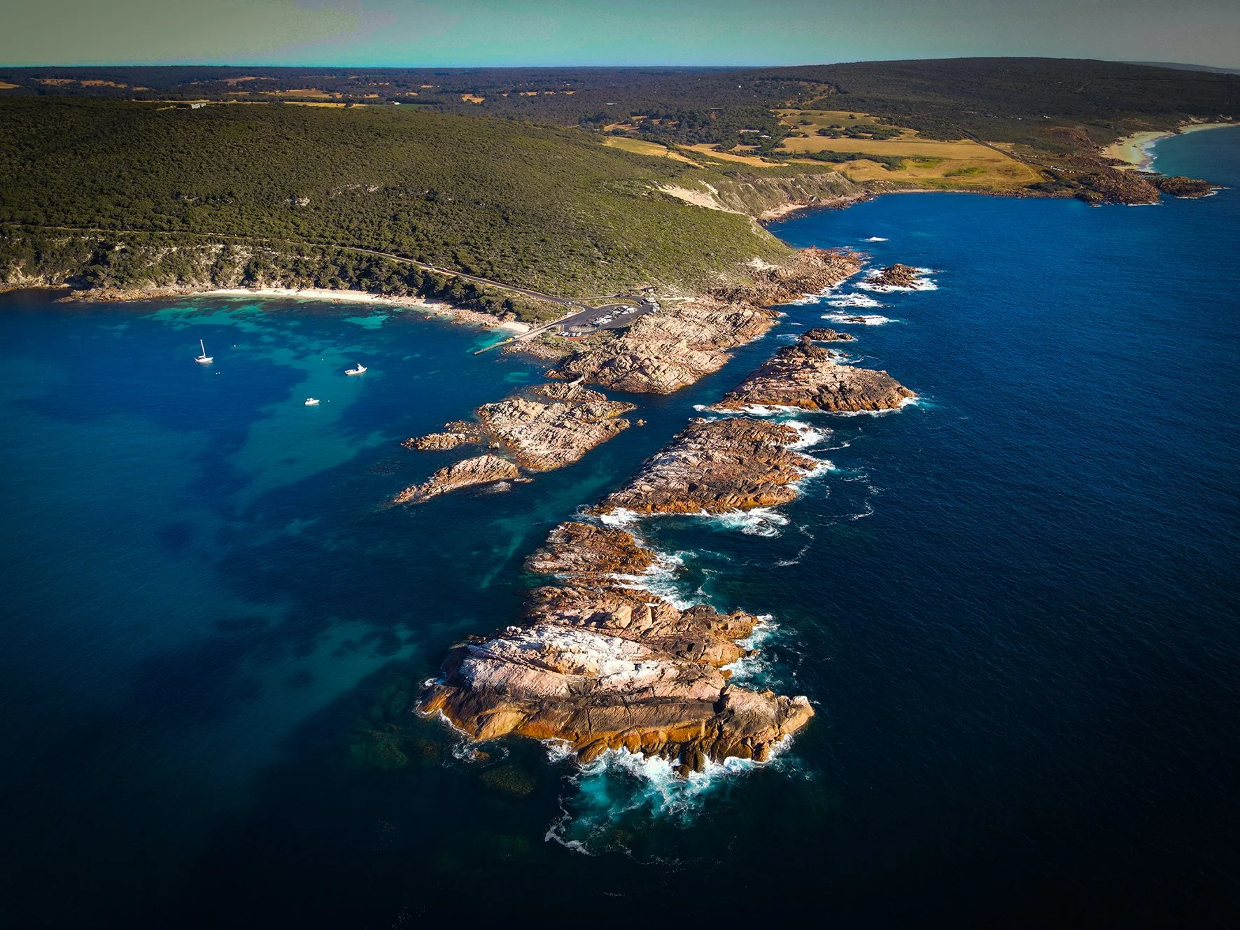 Canal Rocks offer some of the most spectacular coastline of the whole Geographe / Margaret River area - a must see detour for visitors to the areas many wineries, surf beaches and gourmet food outlets.