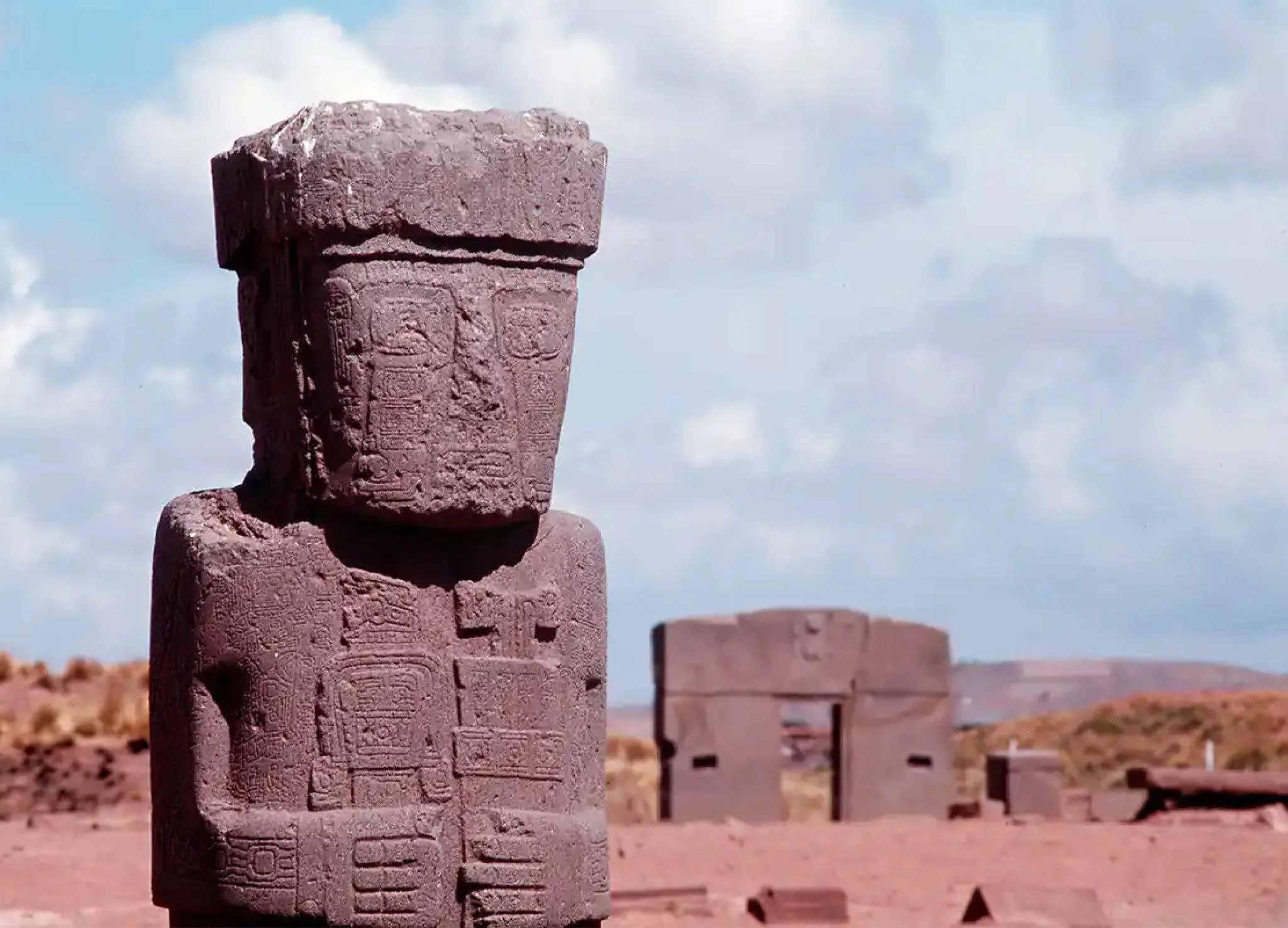 09_Visit_the_ancient_archaeological_site_of_Tiwanaku_.jpg