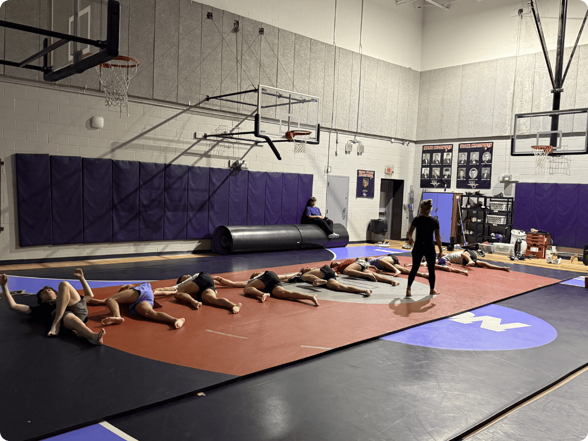 SPORTS YOGA/THERAPY