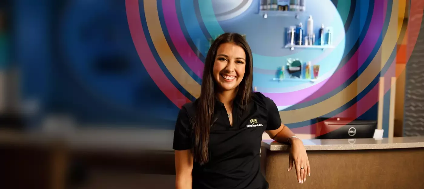 Palm Beach Tan at Oaks at Lakeway Offering Sunbed and Spray Tanning Services With Customized Options