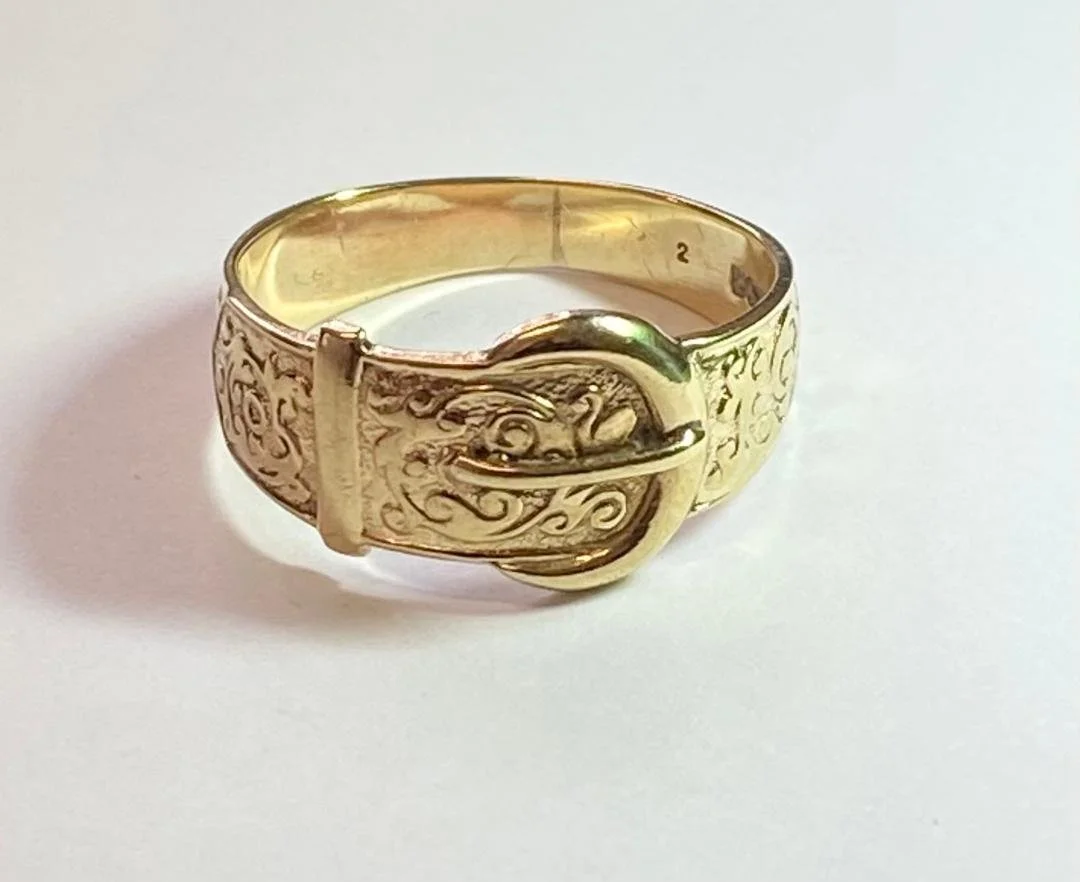 VINTAGE 9ct GOLD BUCKLE RING - SIZE U