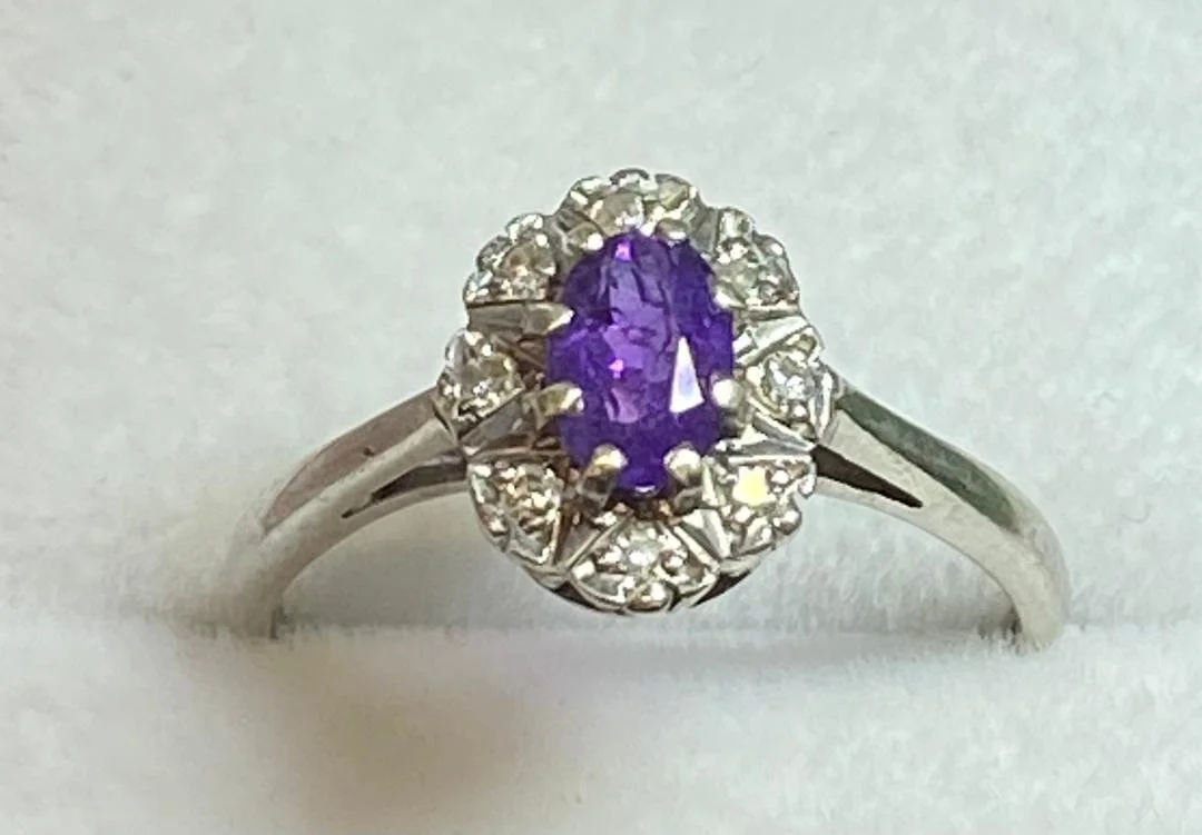 9ct WHITE GOLD AMETHYST & DIAMOND RING - Size O