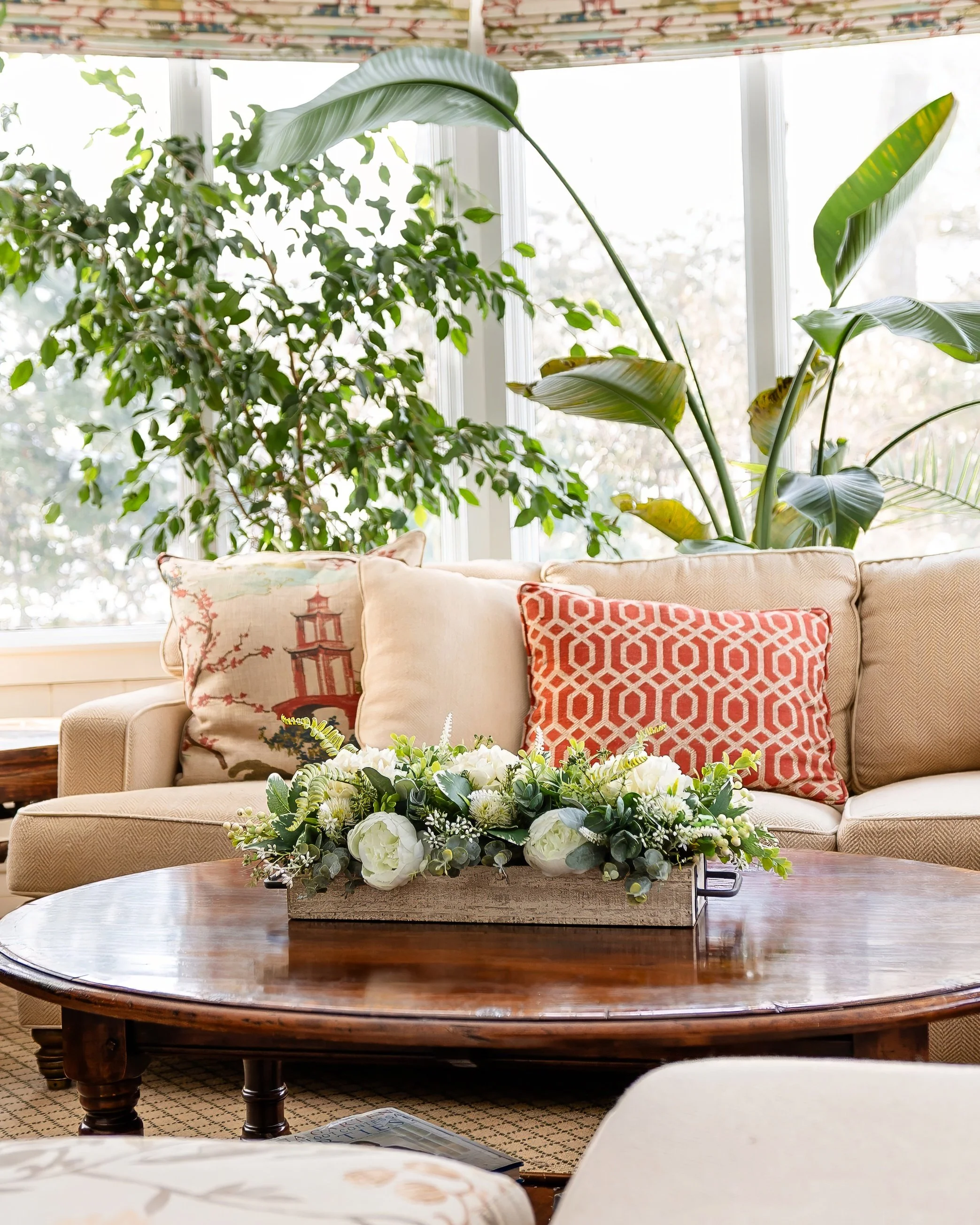 Beautiful Faux Floral Arrangements for a Home Office Space